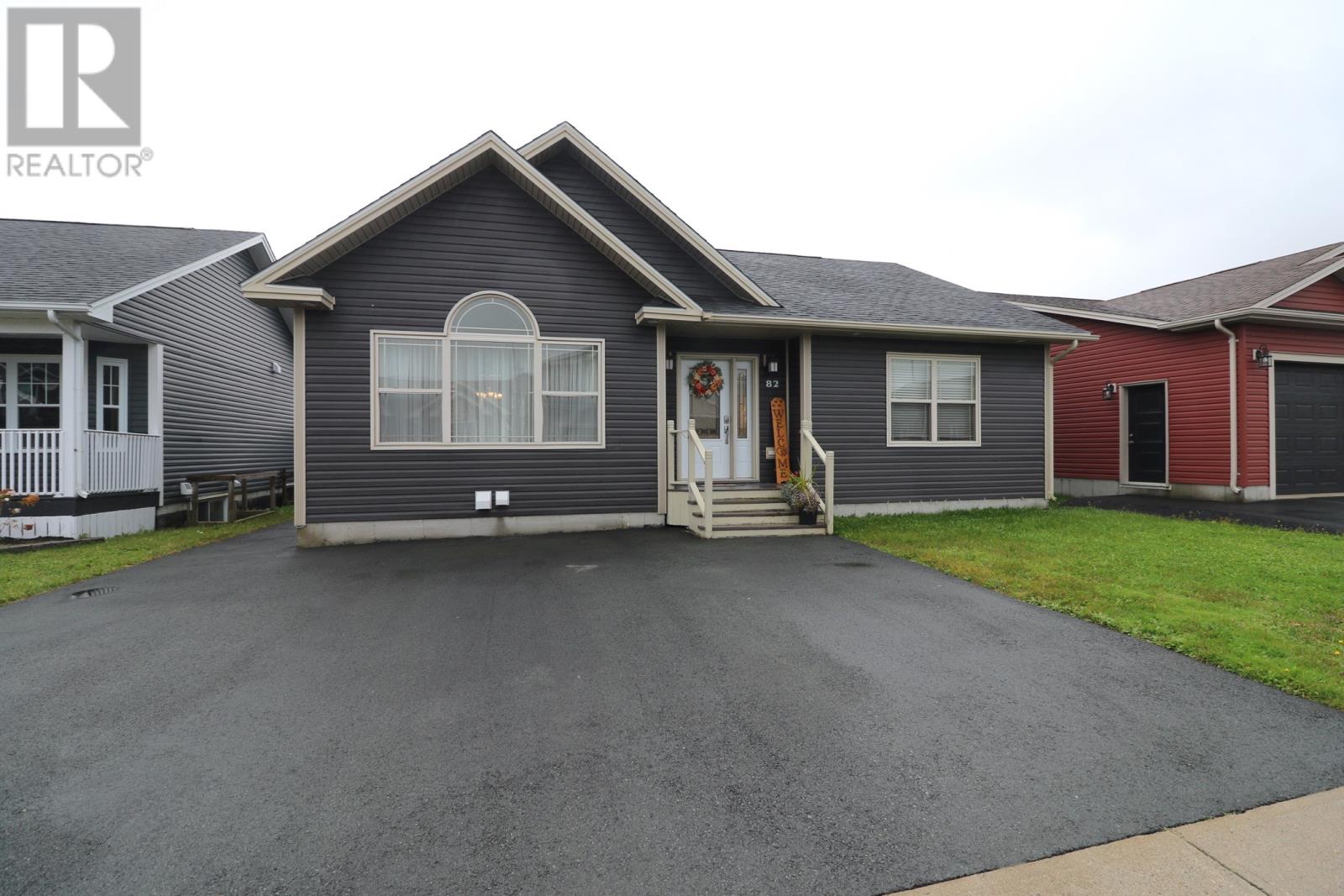 82 Kenai Crescent, St. John's, Newfoundland & Labrador  A1H 0J1 - Photo 1 - 1299604