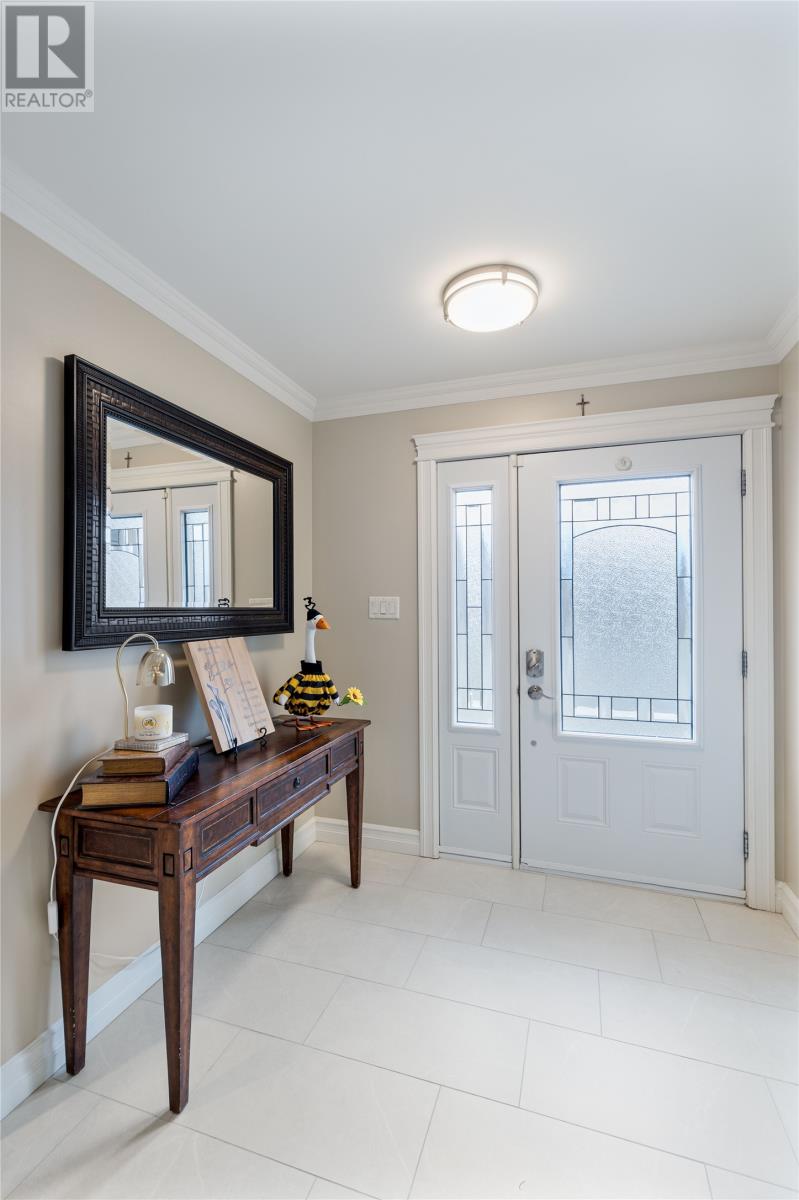 82 Kenai Crescent, St. John's, Newfoundland & Labrador  A1H 0J1 - Photo 2 - 1299604