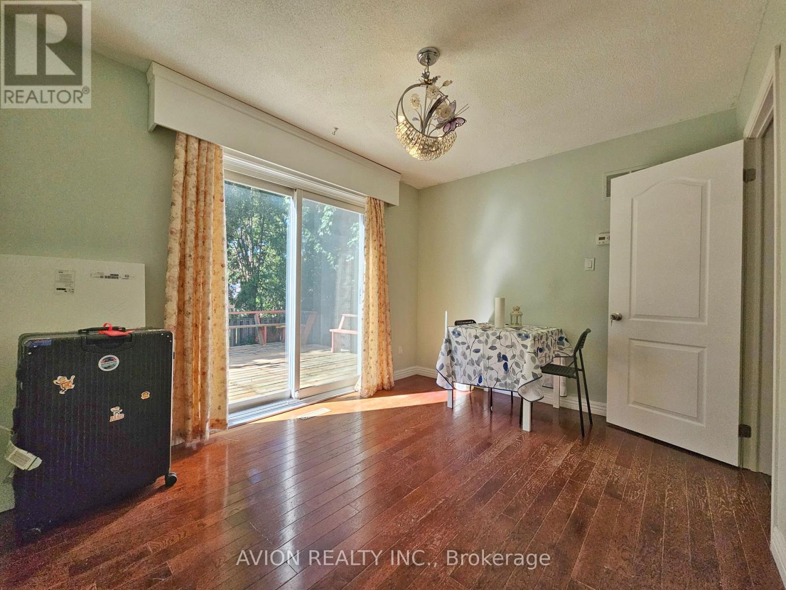 79 Oakhaven Drive, Toronto, Ontario  M1V 1X8 - Photo 11 - E13504456