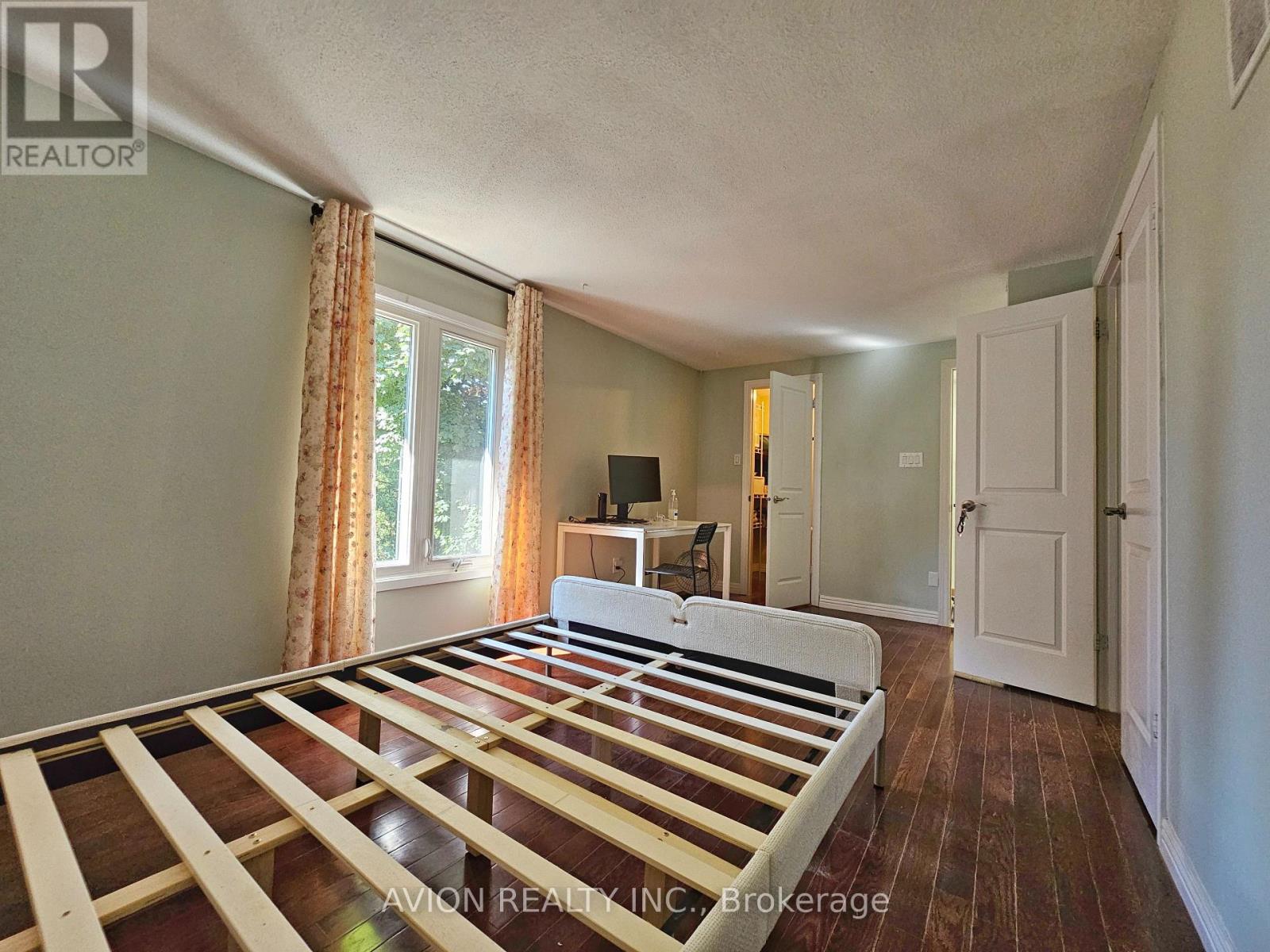 79 Oakhaven Drive, Toronto, Ontario  M1V 1X8 - Photo 12 - E13504456