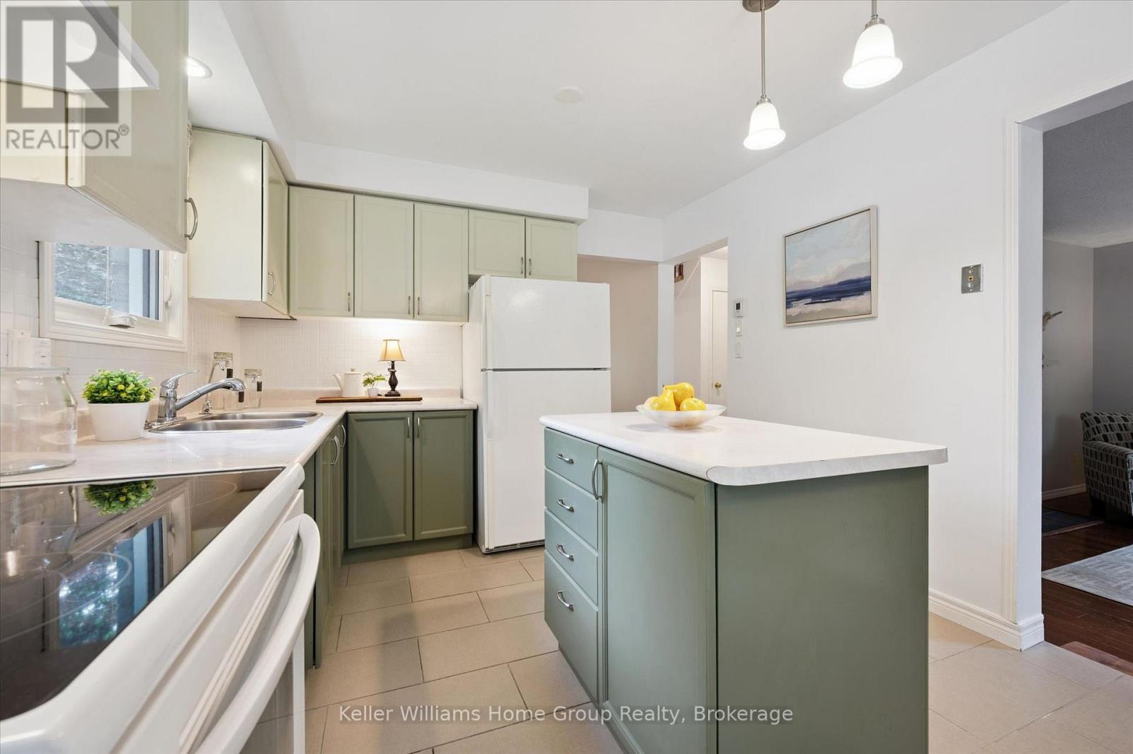 735 Campbell Avenue, Centre Wellington (Fergus), Ontario  N1M 3N1 - Photo 14 - X13504368