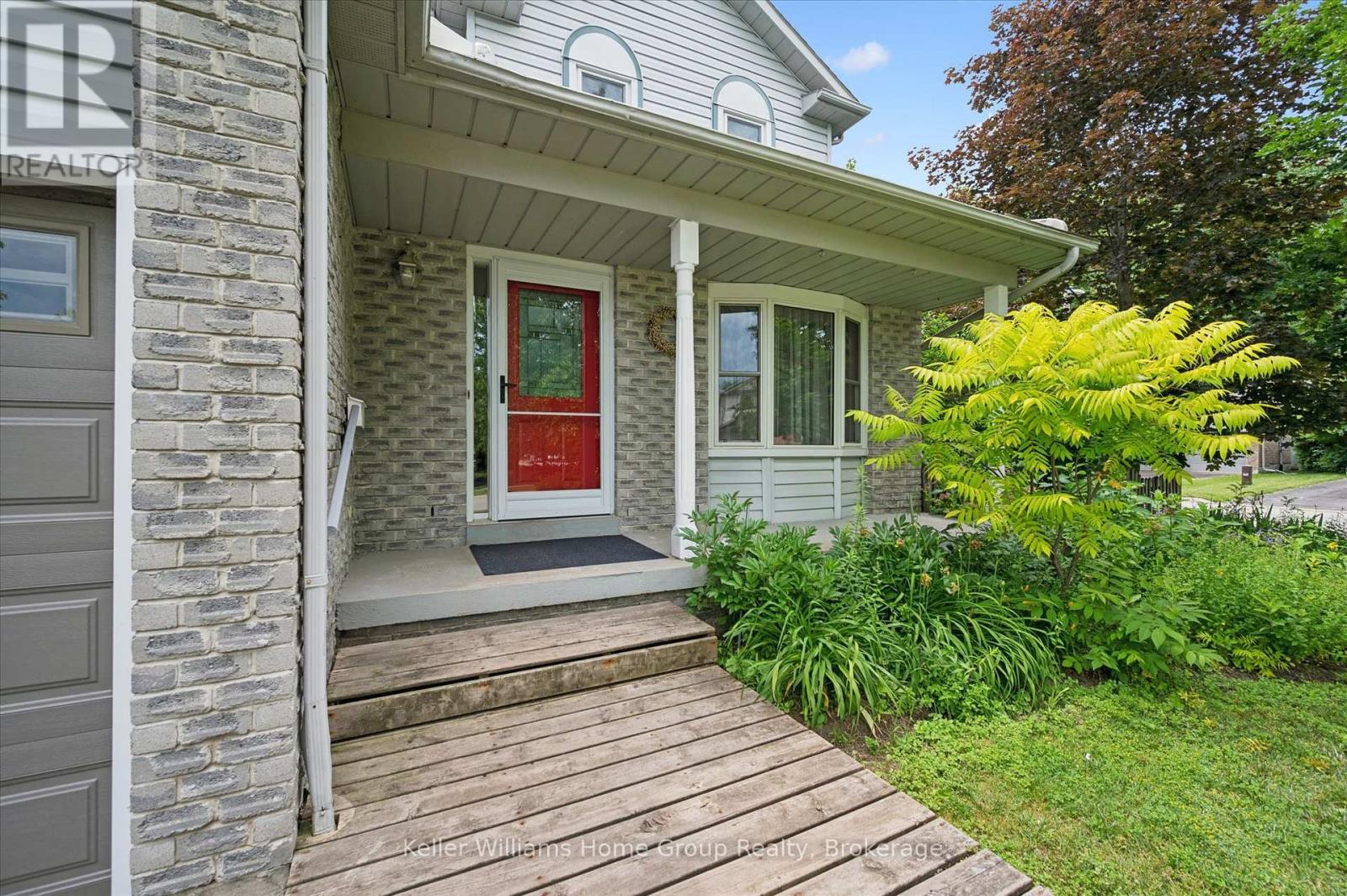 735 Campbell Avenue, Centre Wellington (Fergus), Ontario  N1M 3N1 - Photo 5 - X13504368