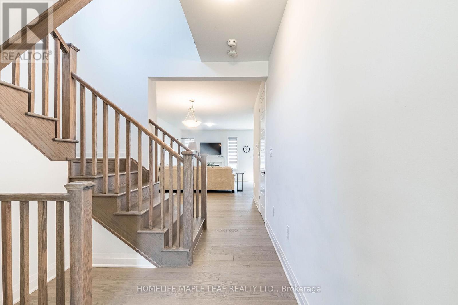 1245 Muskoka Heights, Milton, Ontario  L9E 1Z1 - Photo 7 - W13483662