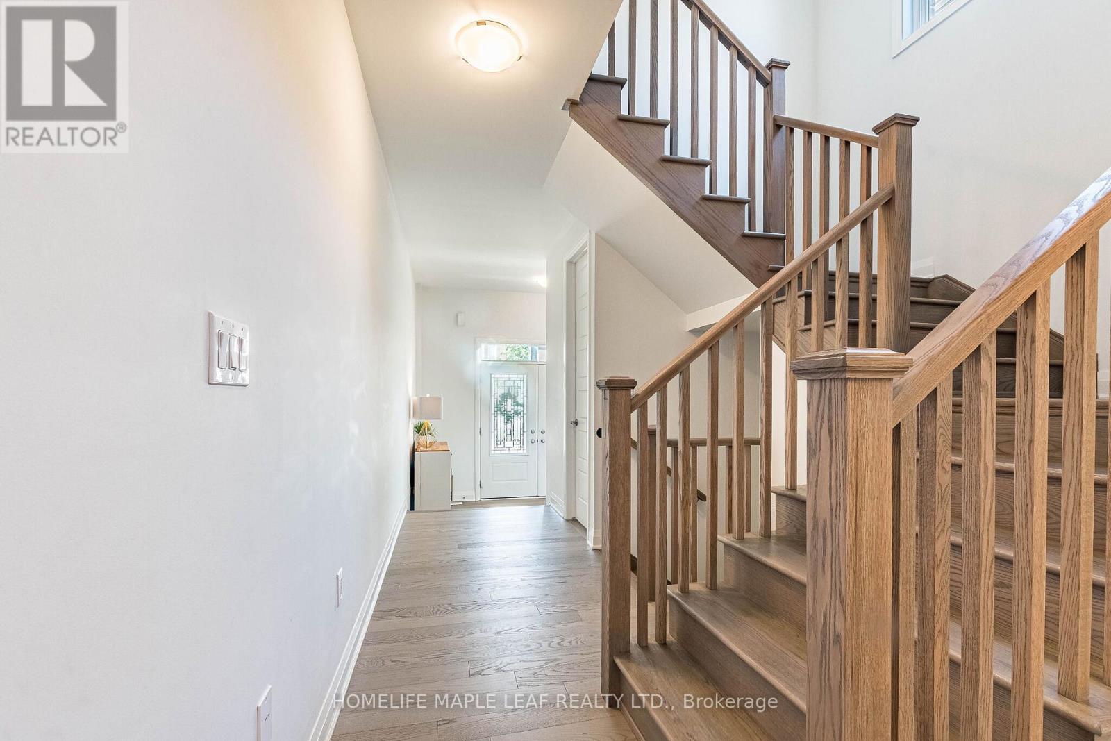 1245 Muskoka Heights, Milton, Ontario  L9E 1Z1 - Photo 6 - W13483662