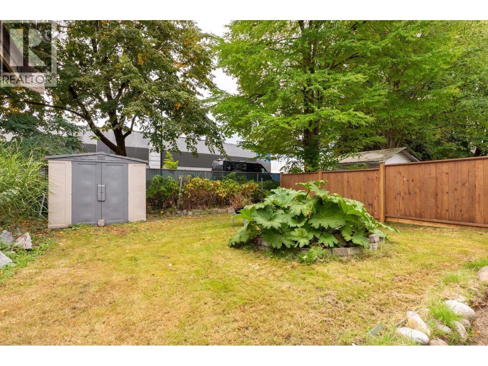 141 145 King Edward Street, Coquitlam, British Columbia  V3K 6M3 - Photo 27 - R3141176