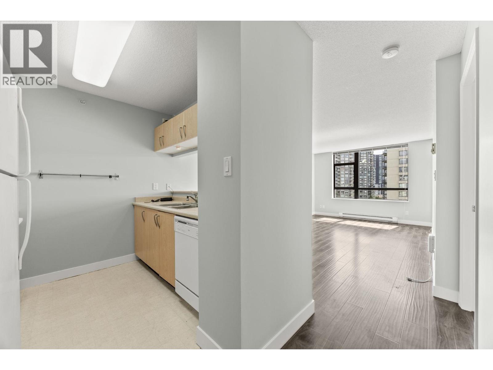 1409 3520 Crowley Drive, Vancouver, British Columbia  V5R 6G9 - Photo 12 - R3141180