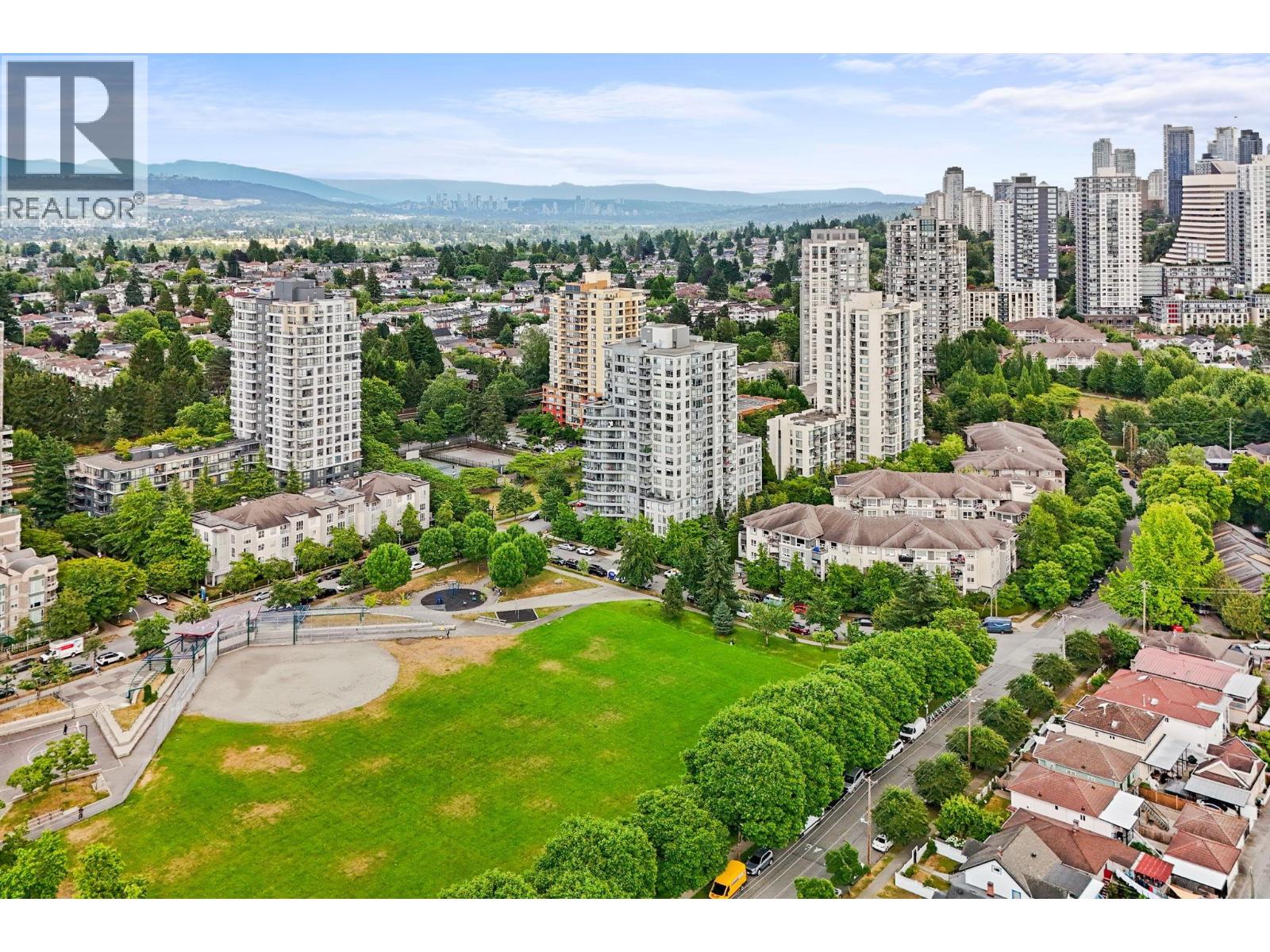 1409 3520 Crowley Drive, Vancouver, British Columbia  V5R 6G9 - Photo 4 - R3141180