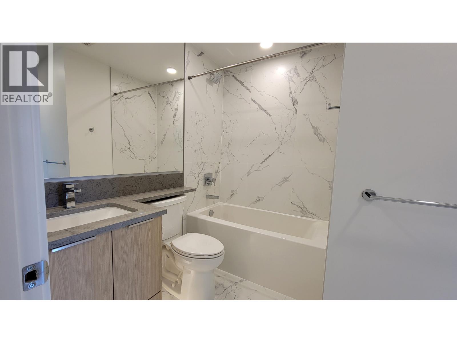 413 7799 17th Street, Burnaby, British Columbia  V3N 0J5 - Photo 8 - R3141183