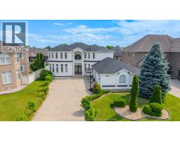 500 CLYDESDALE, Lakeshore, Ontario
