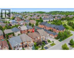33 PANORAMA Way, Stoney Creek, Ontario