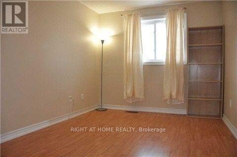 1036 Sawgrass Crescent, Mississauga, Ontario  L5C 3Y3 - Photo 9 - W13504406