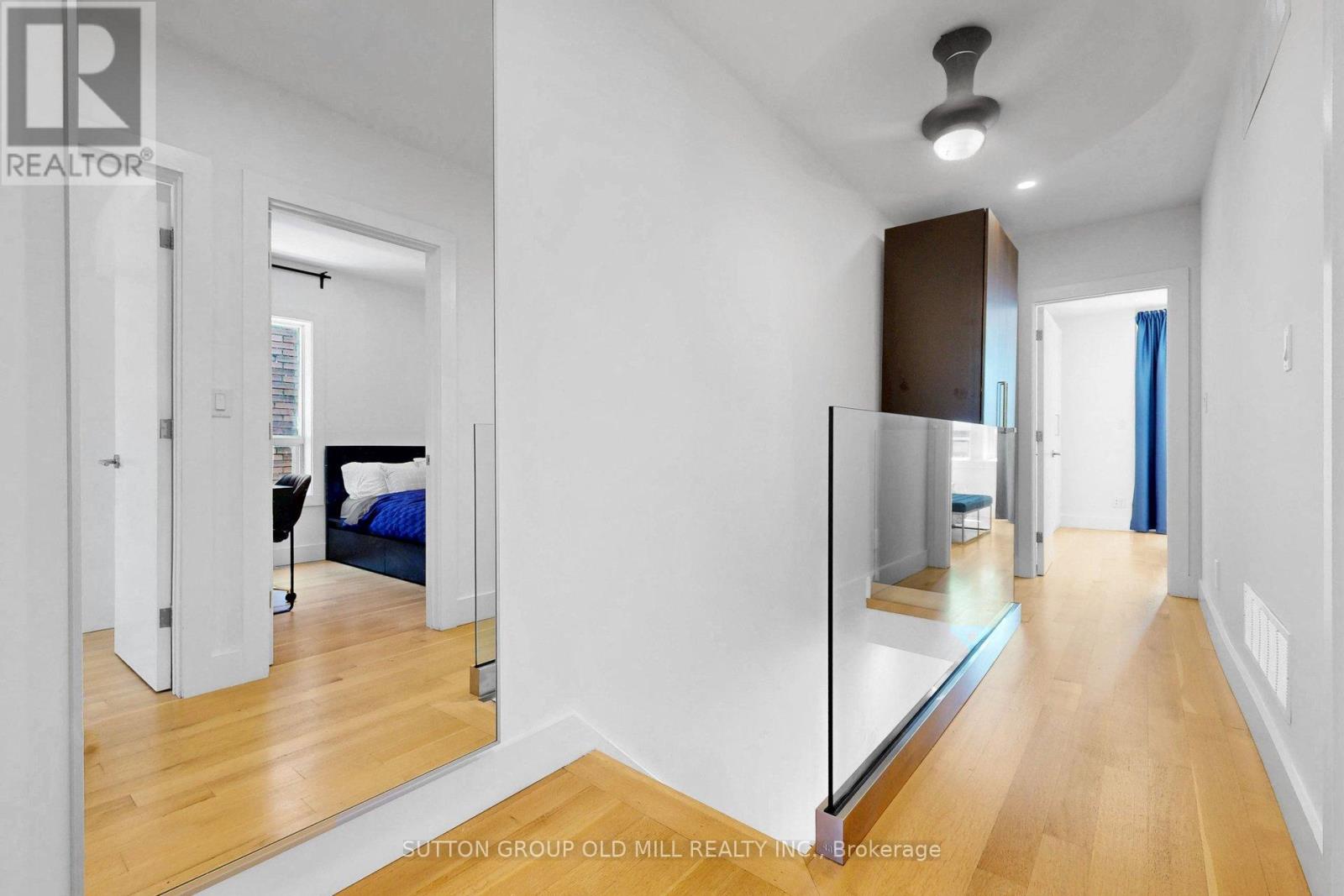 90 Fermanagh Avenue, Toronto, Ontario  M6R 1M2 - Photo 25 - W13504504