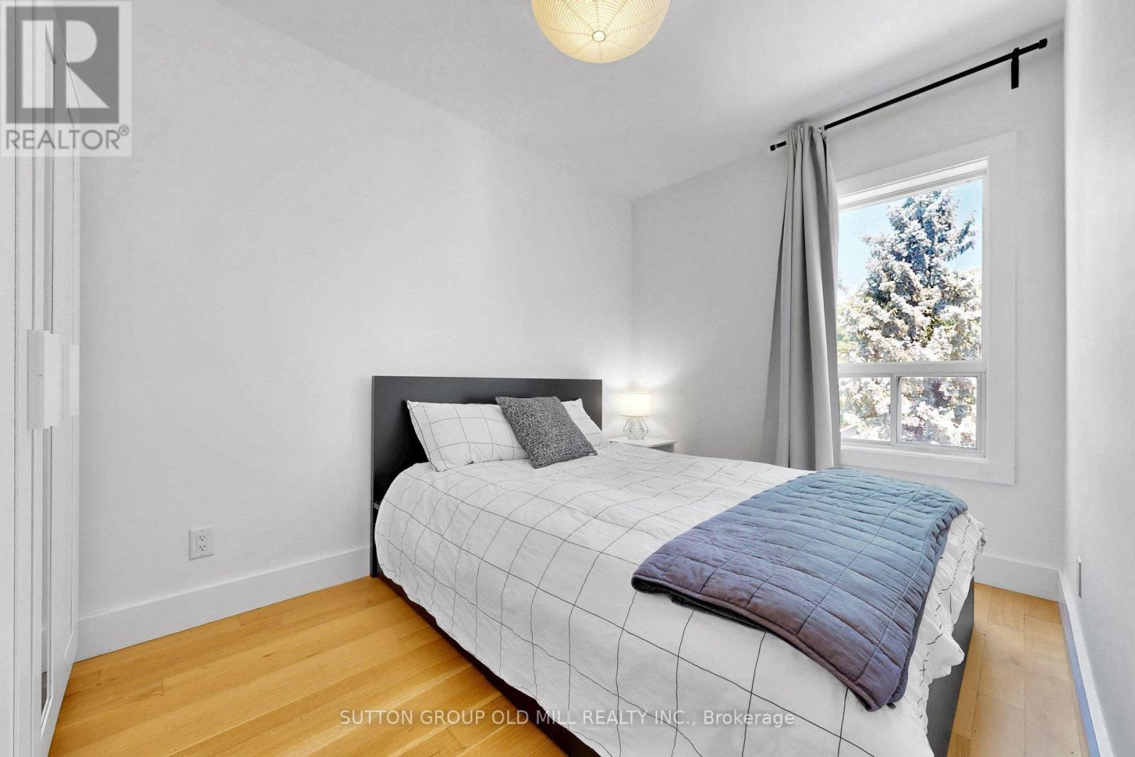 90 Fermanagh Avenue, Toronto, Ontario  M6R 1M2 - Photo 30 - W13504504