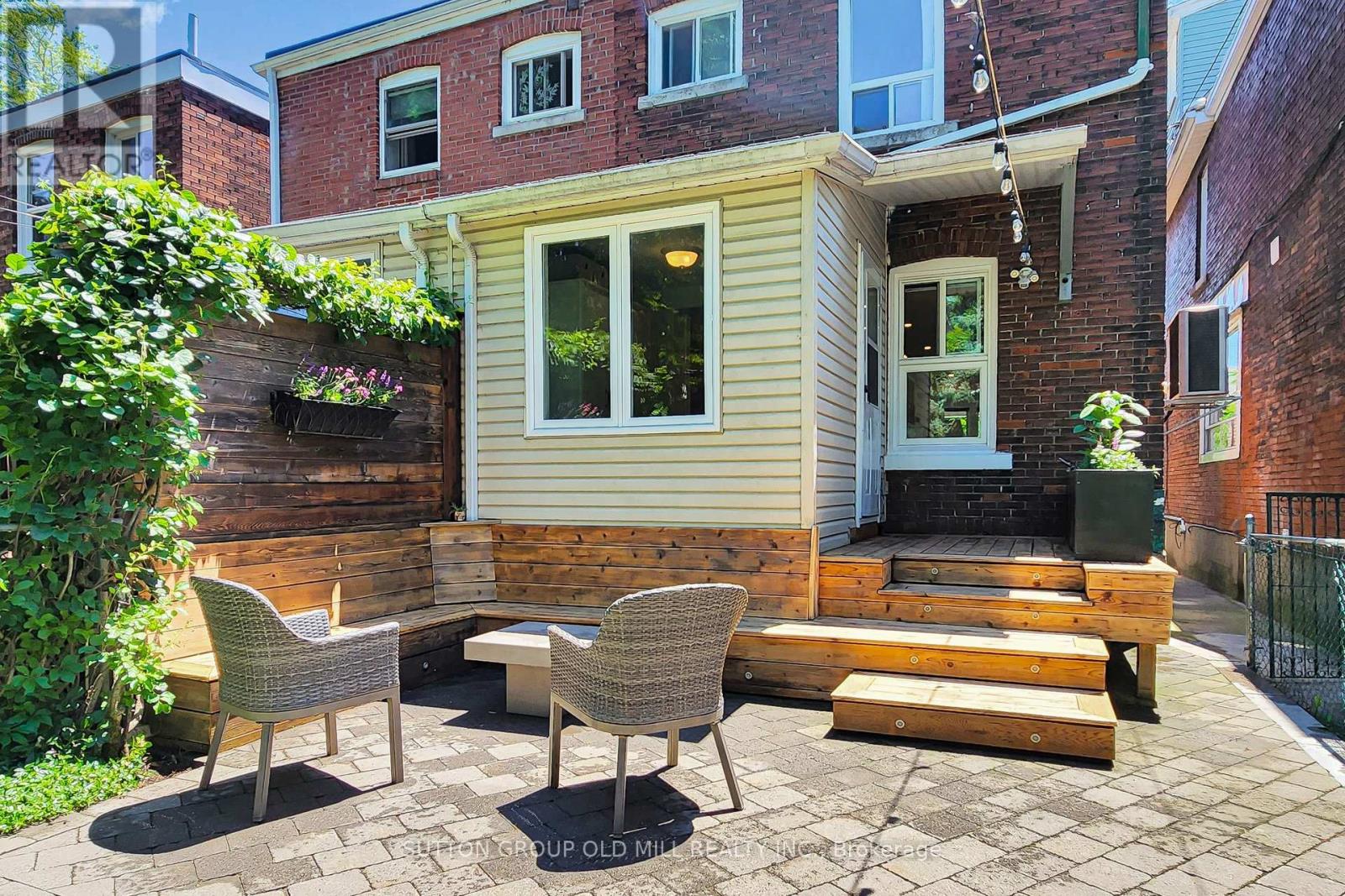 90 Fermanagh Avenue, Toronto, Ontario  M6R 1M2 - Photo 41 - W13504504