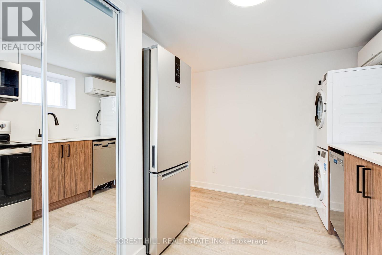 C - 50 William Cragg Drive, Toronto, Ontario  M3M 1V1 - Photo 2 - W13504528