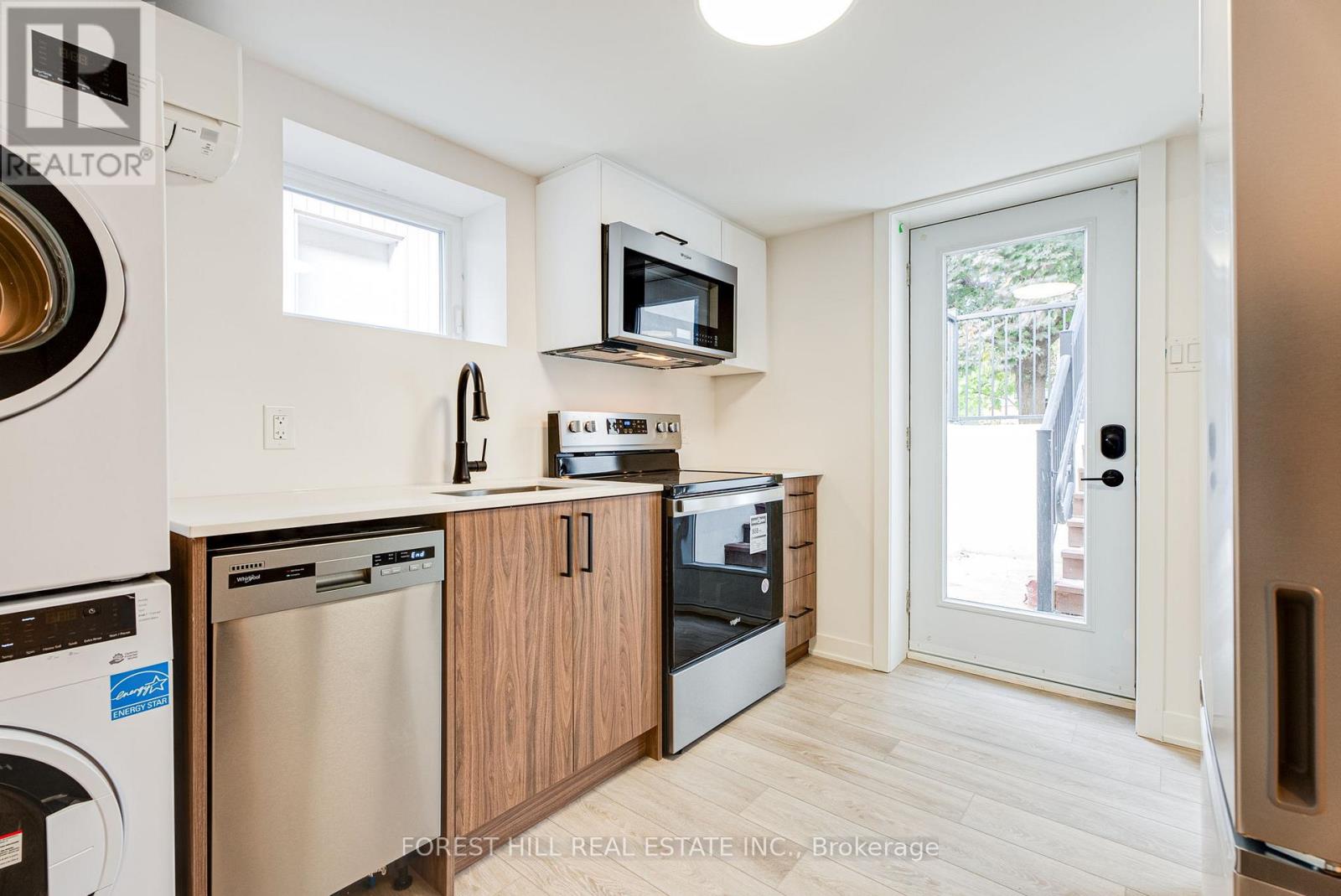 C - 50 William Cragg Drive, Toronto, Ontario  M3M 1V1 - Photo 4 - W13504528