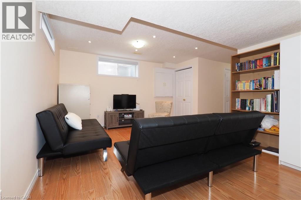 14 Donnenwerth Drive, Kitchener, Ontario  N2E 3X3 - Photo 41 - 40843434
