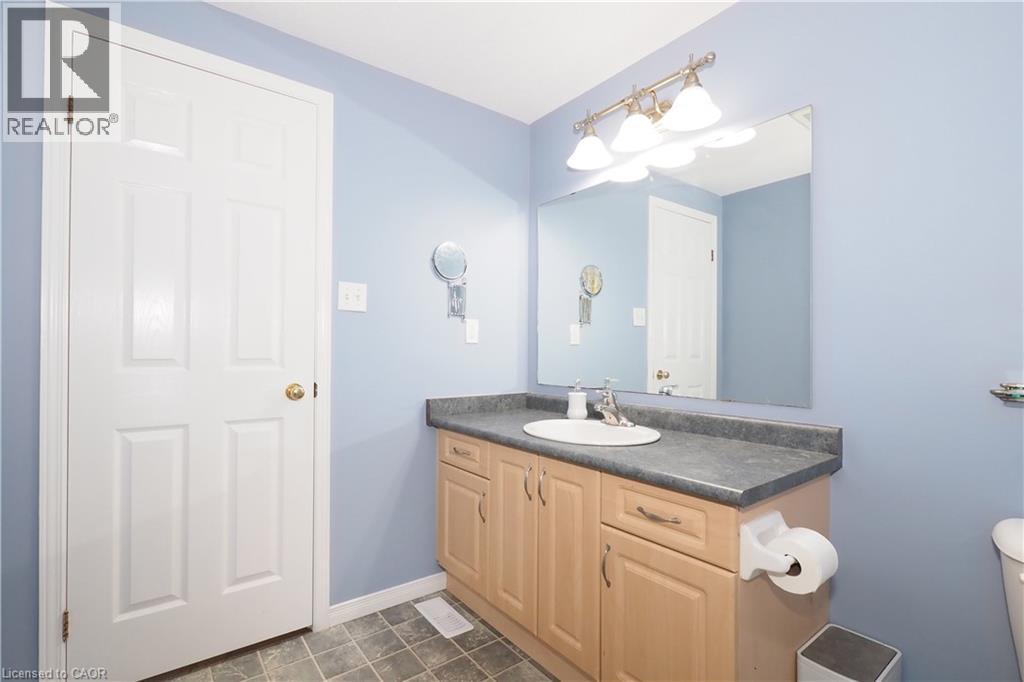 14 Donnenwerth Drive, Kitchener, Ontario  N2E 3X3 - Photo 35 - 40843434