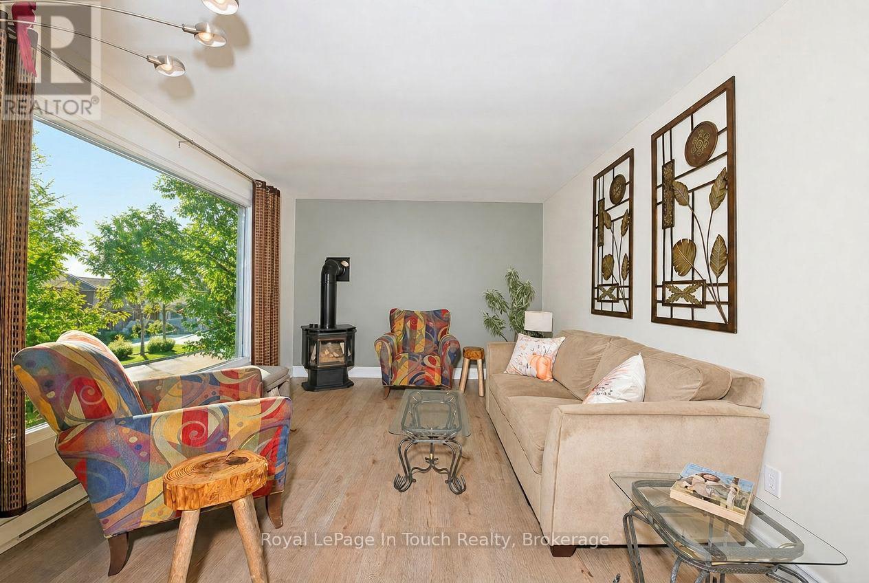 8 Cyril Martin Place, Severn, Ontario  L0K 1E0 - Photo 17 - S12809396