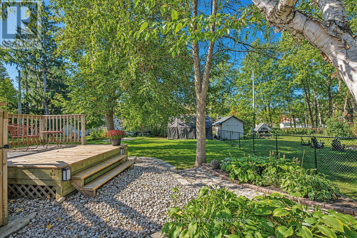 8 Cyril Martin Place, Severn, Ontario  L0K 1E0 - Photo 32 - S12809396