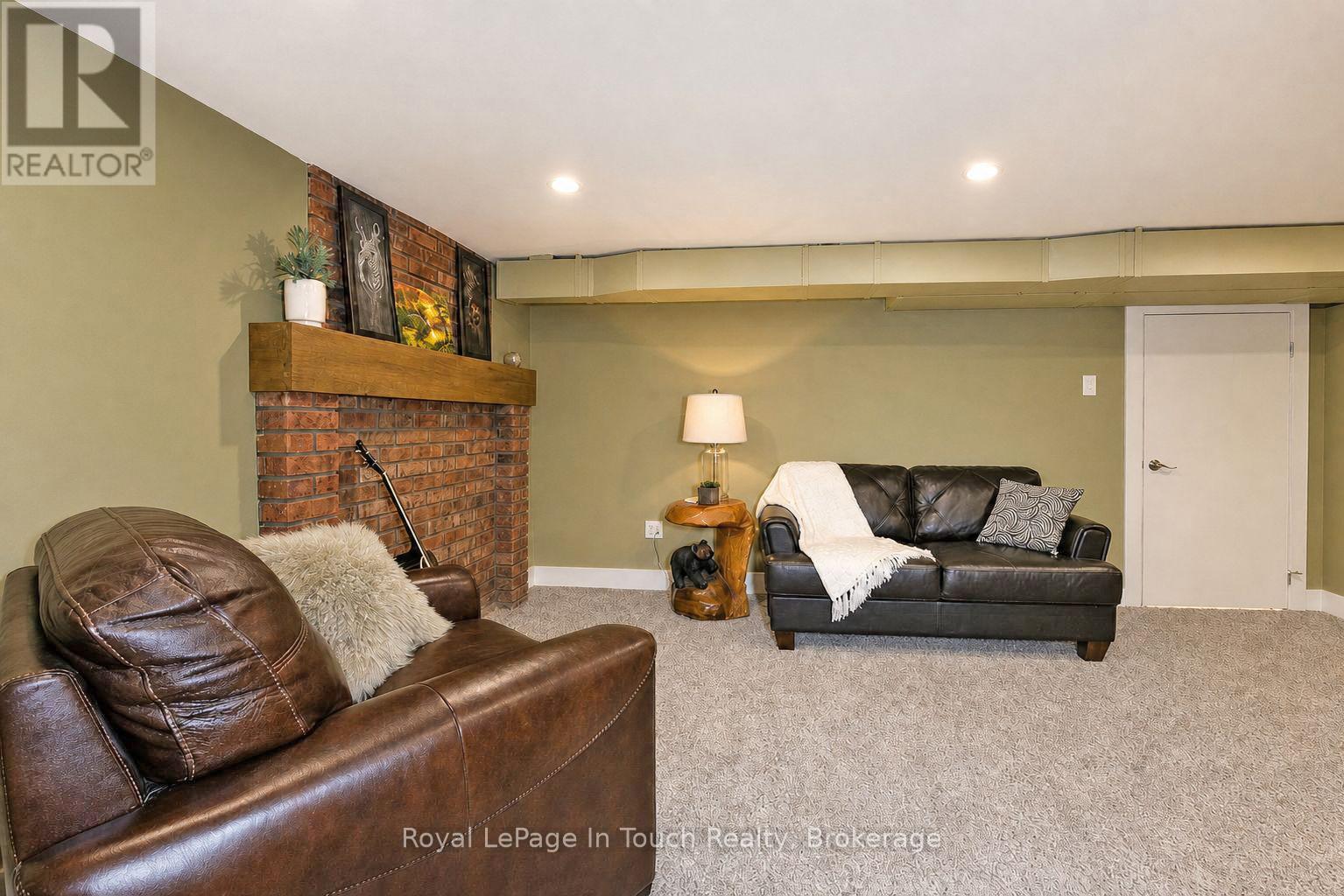 8 Cyril Martin Place, Severn, Ontario  L0K 1E0 - Photo 27 - S12809396