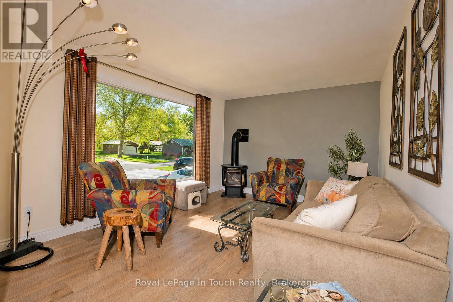8 Cyril Martin Place, Severn, Ontario  L0K 1E0 - Photo 37 - S12809396
