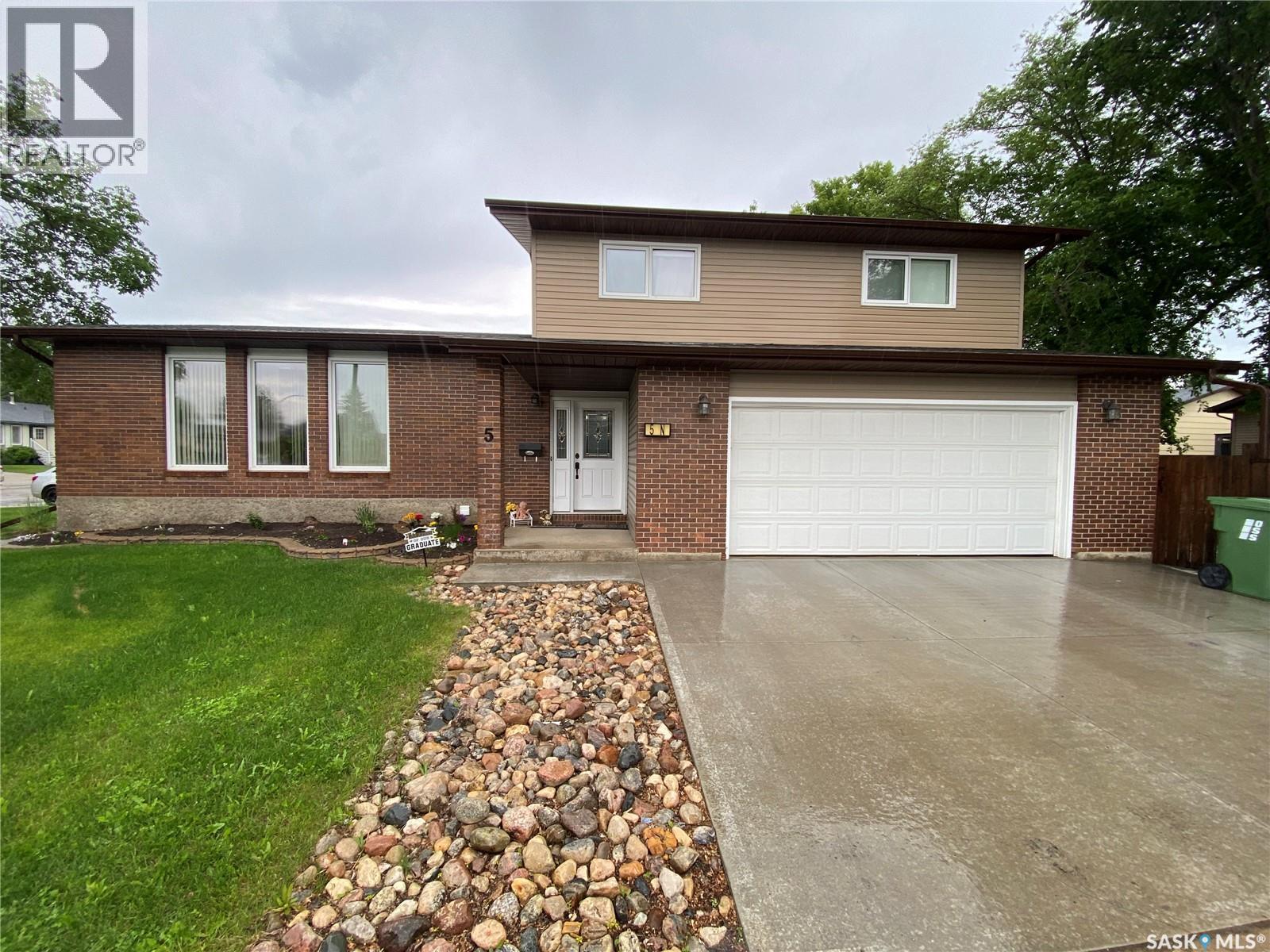 5 Marquis CRESCENT N, Yorkton, Saskatchewan