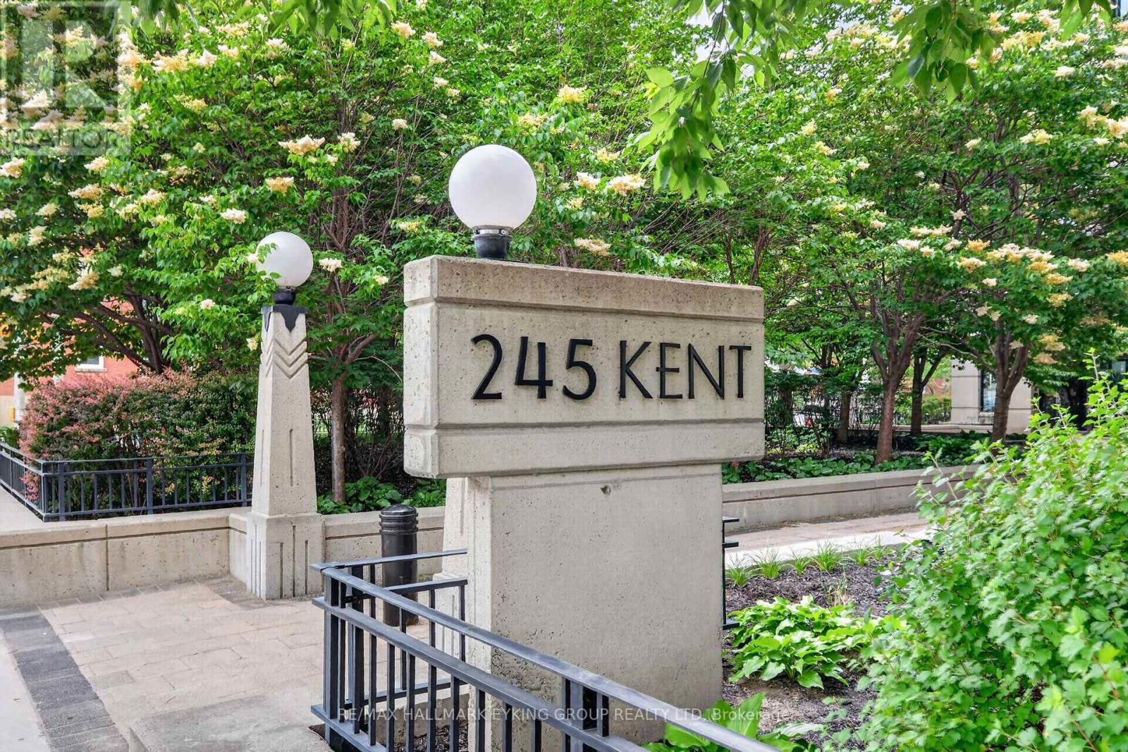 301 - 245 Kent Street, Ottawa, Ontario  K2P 0A5 - Photo 3 - X13504852