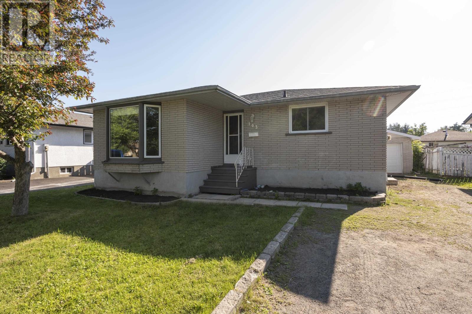 103 Elron Cres, Thunder Bay, Ontario  P7C 5T2 - Photo 45 - TB2601737