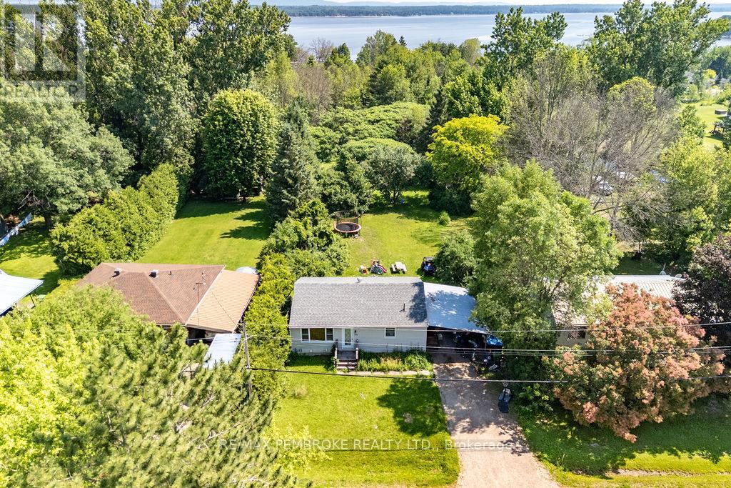 770 Mcguire Street, Petawawa, Ontario  K8A 7C5 - Photo 2 - X13504824