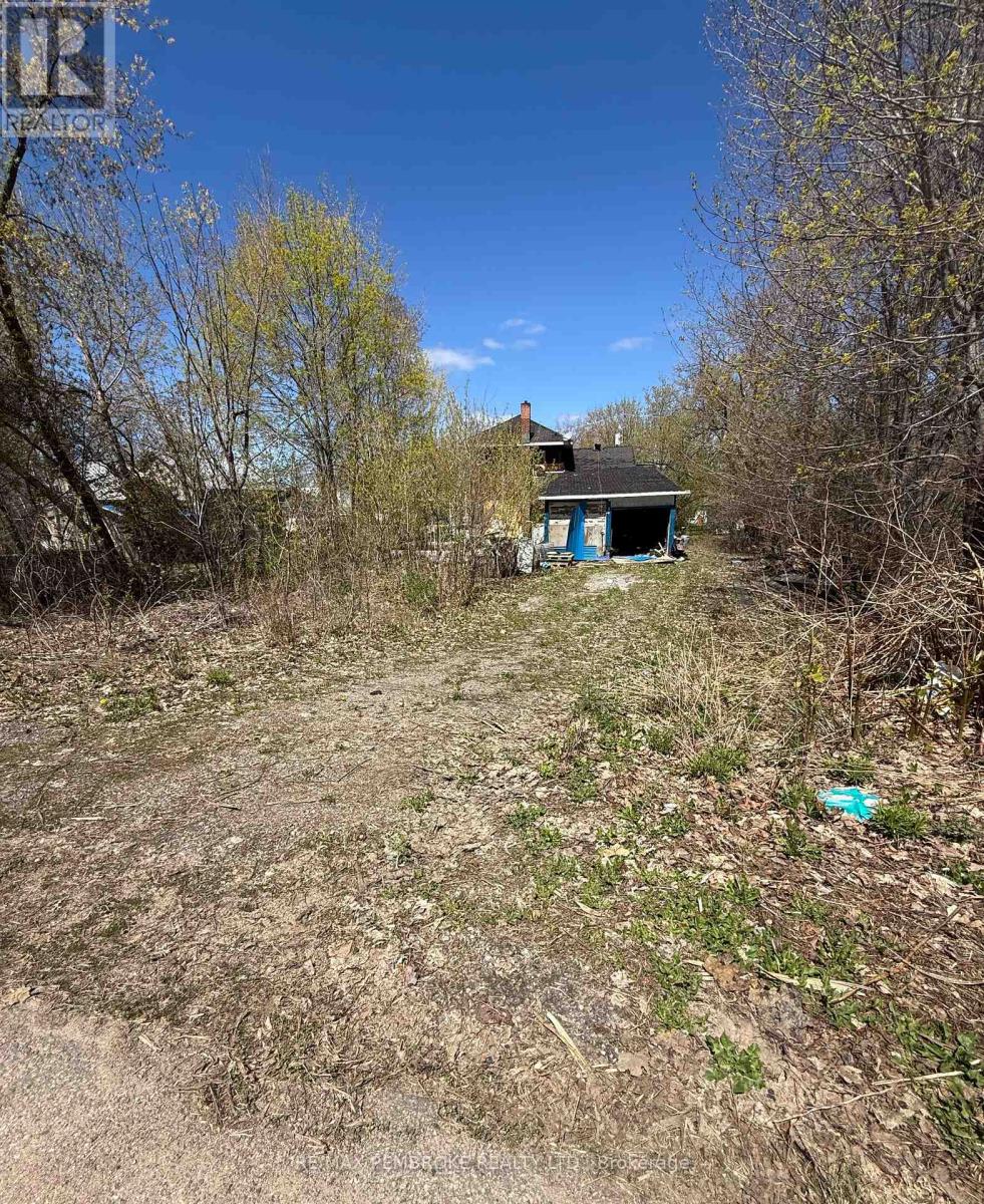 502 Martin Street, Pembroke, Ontario  K8A 3J3 - Photo 4 - X13504856