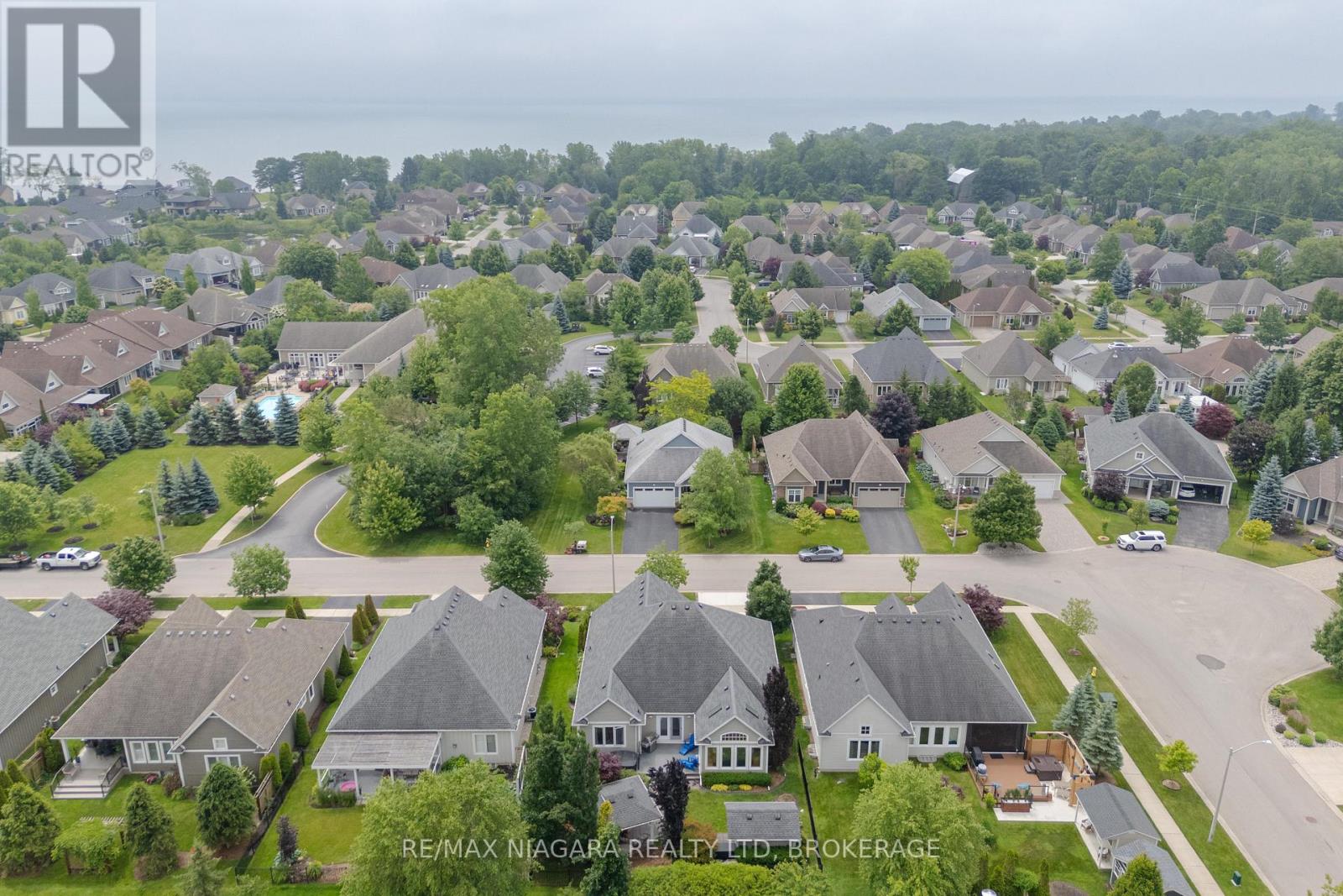40 Driftwood Trail, Fort Erie (Ridgeway), Ontario  L0S 1N0 - Photo 44 - X13504560