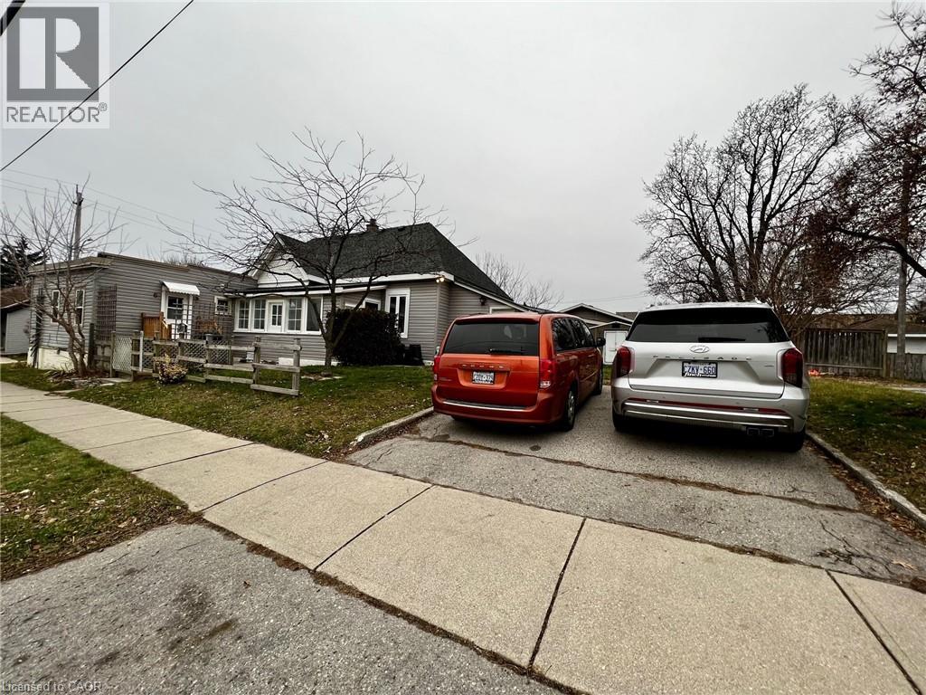6 PEGLER Street - Photo 4