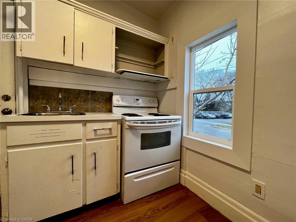 6 PEGLER Street - Photo 8