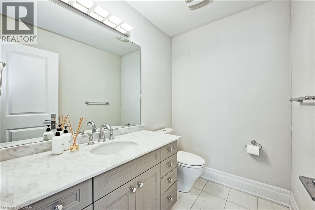 196 Rebecca Street, Oakville, Ontario  L6K 1J9 - Photo 5 - 40843866