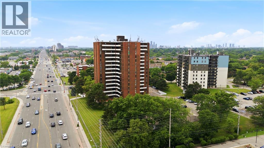 3025 Queen Frederica Drive Unit# 201, Mississauga, Ontario  L4Y 3A1 - Photo 5 - 40843797
