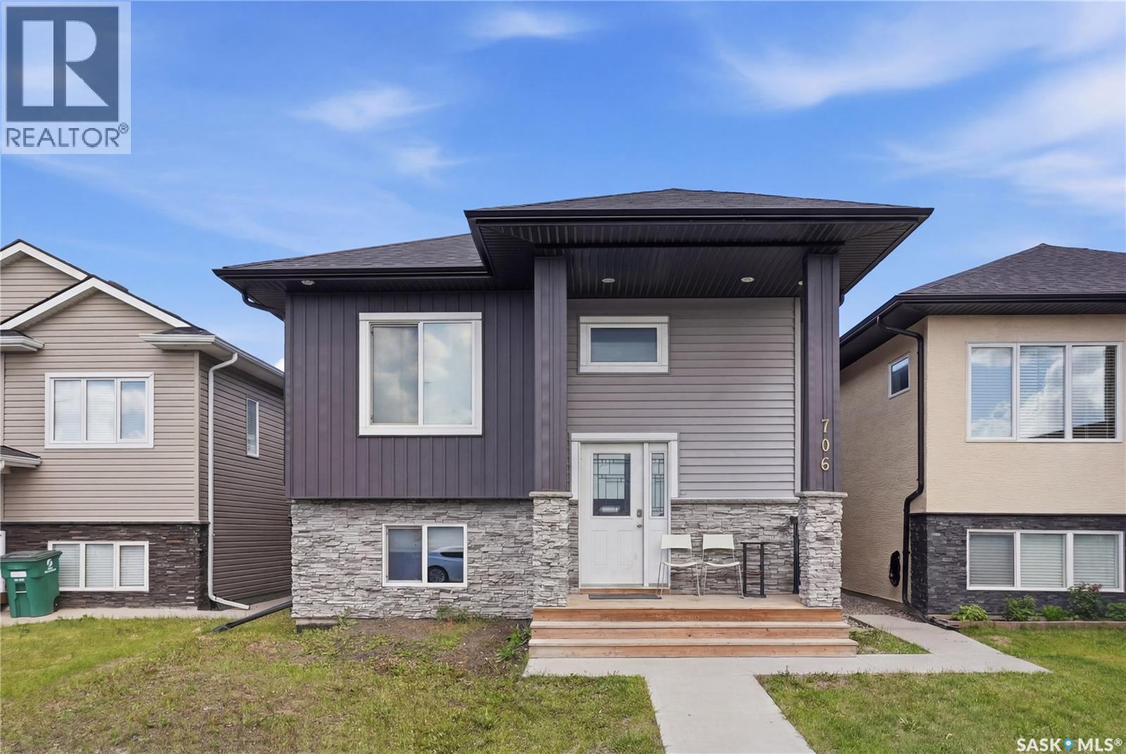706 Ells Lane, Saskatoon, Saskatchewan  S7L 6H9 - Photo 1 - SK041034