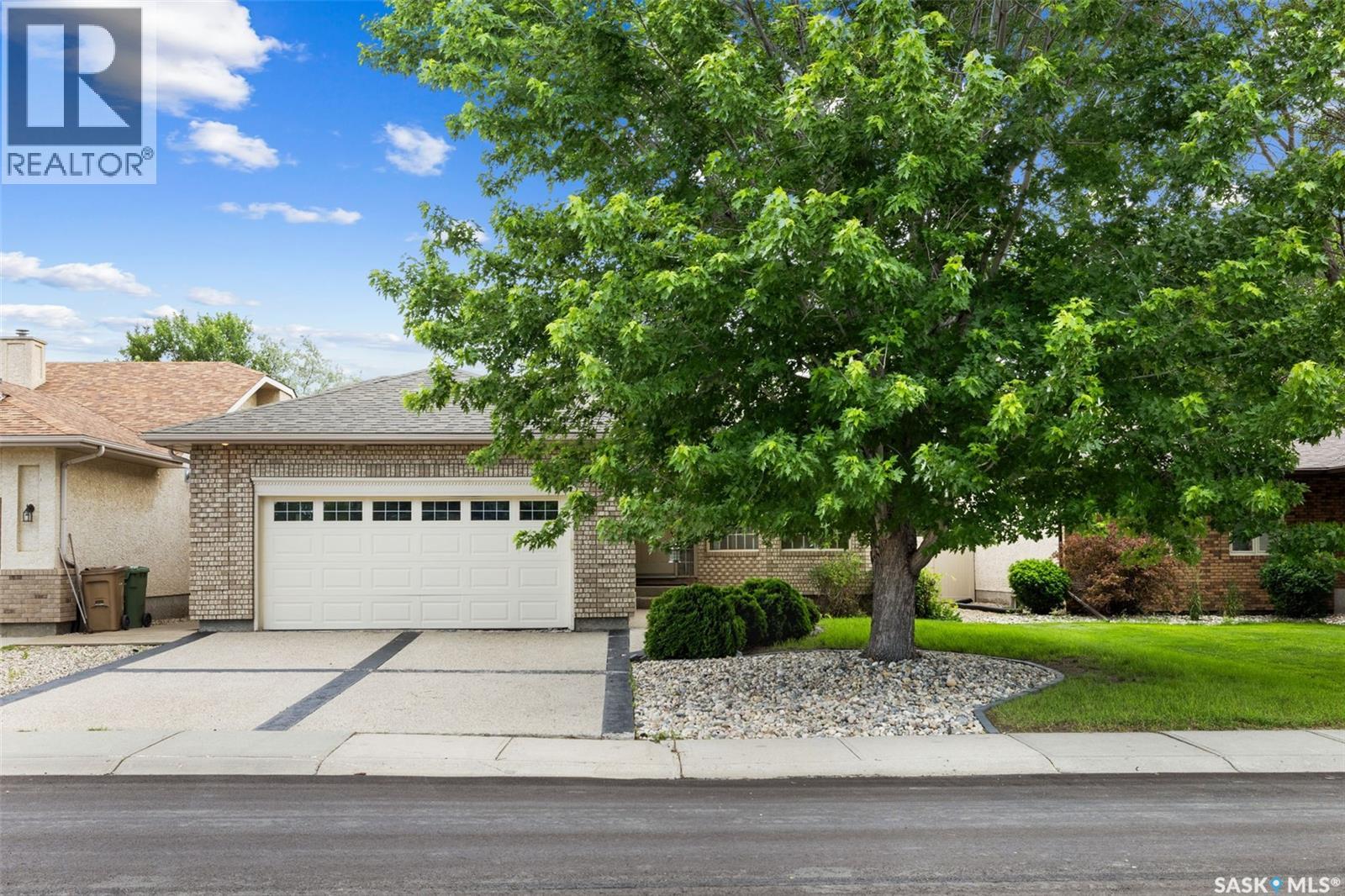 3054 Wascana GLEN, Regina, Saskatchewan
