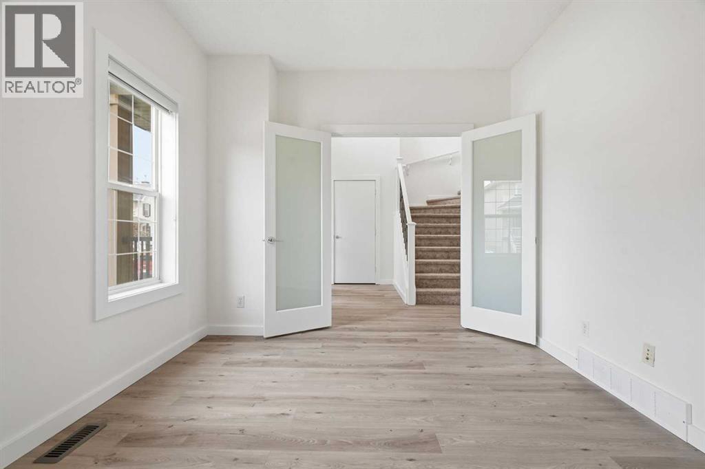 92 Prestwick Heath Se, Calgary, Alberta  T2Z 4E4 - Photo 10 - A2324373