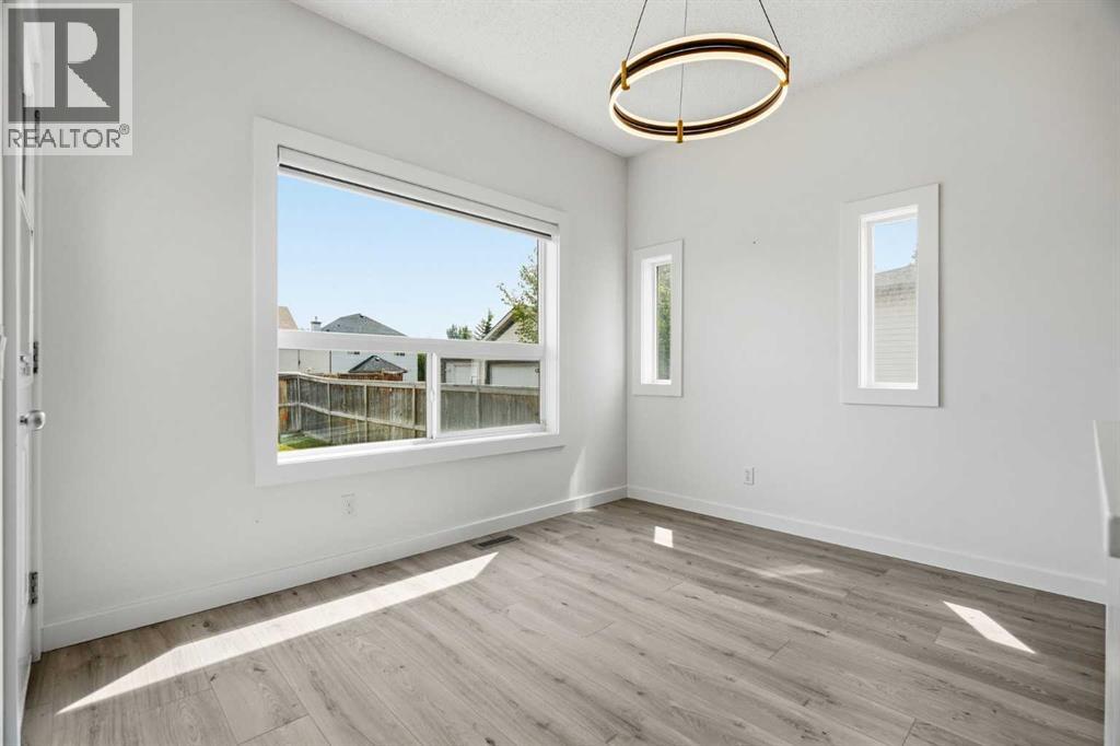 92 Prestwick Heath Se, Calgary, Alberta  T2Z 4E4 - Photo 25 - A2324373