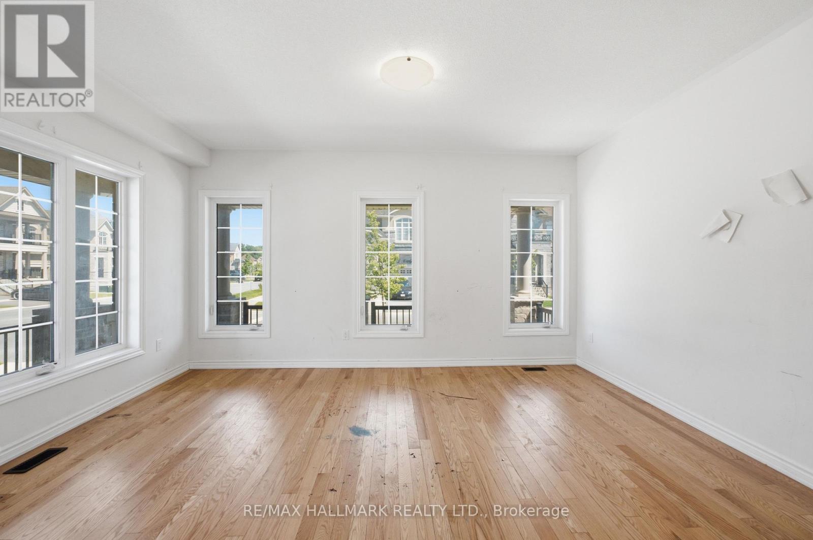 2 Agava Street, Brampton, Ontario  L7A 4S5 - Photo 4 - W13502878