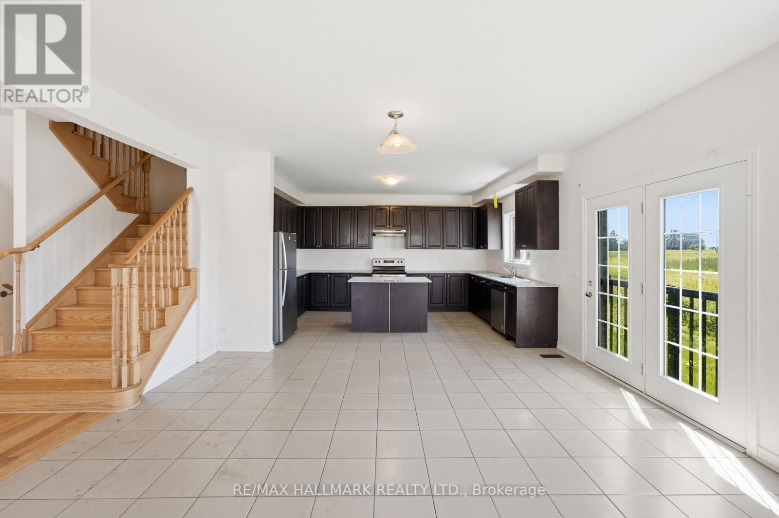 2 Agava Street, Brampton, Ontario  L7A 4S5 - Photo 12 - W13502878