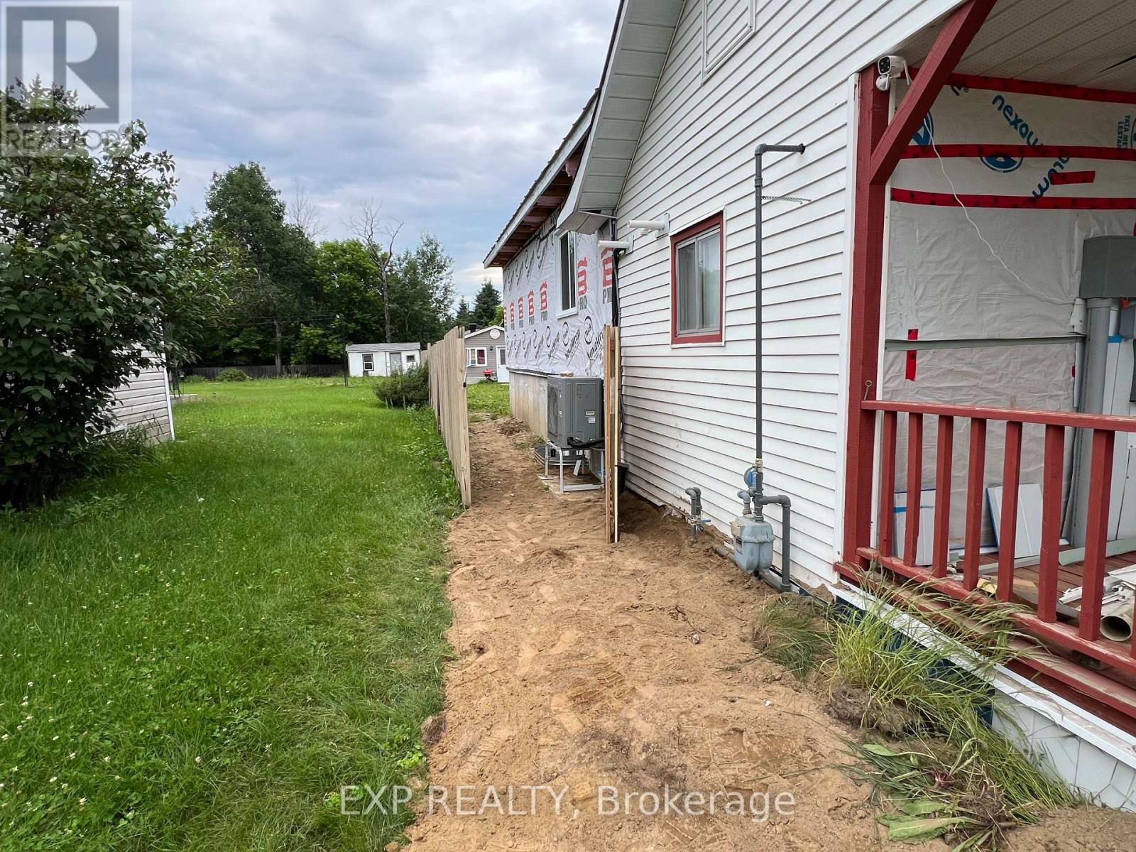 18-C Hebert Street, The Nation, Ontario  K0A 2M0 - Photo 3 - X13503254