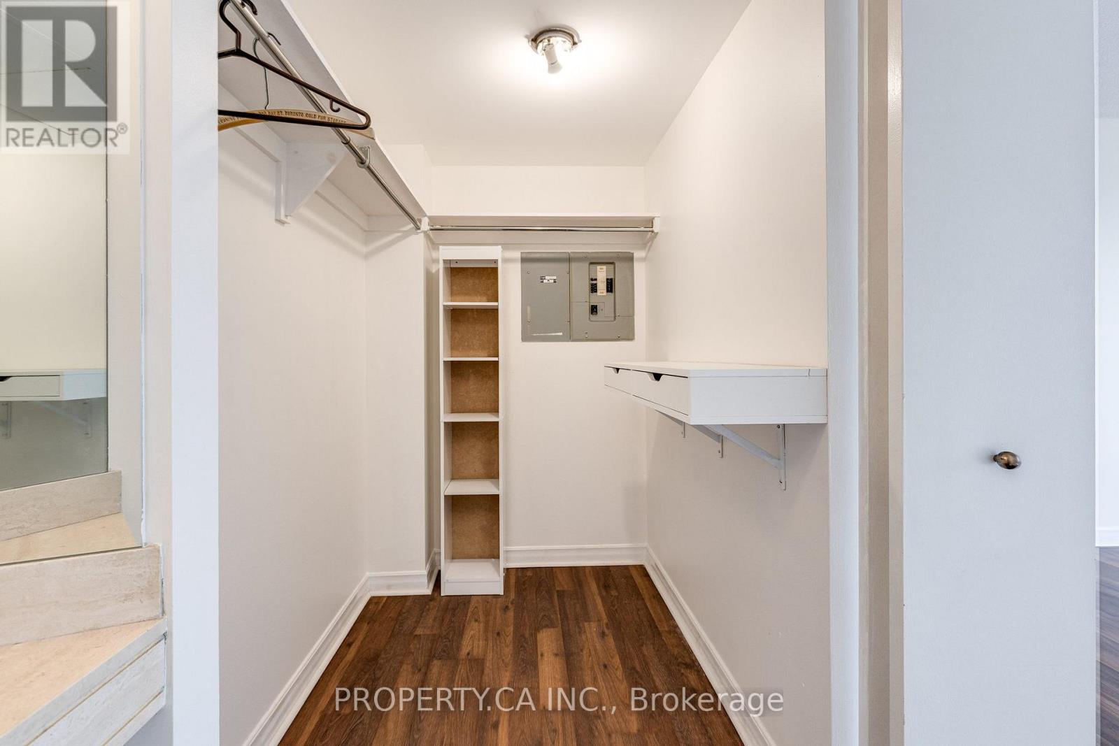 3209 - 65 Harbour Square, Toronto, Ontario  M5J 2L4 - Photo 12 - C13504598