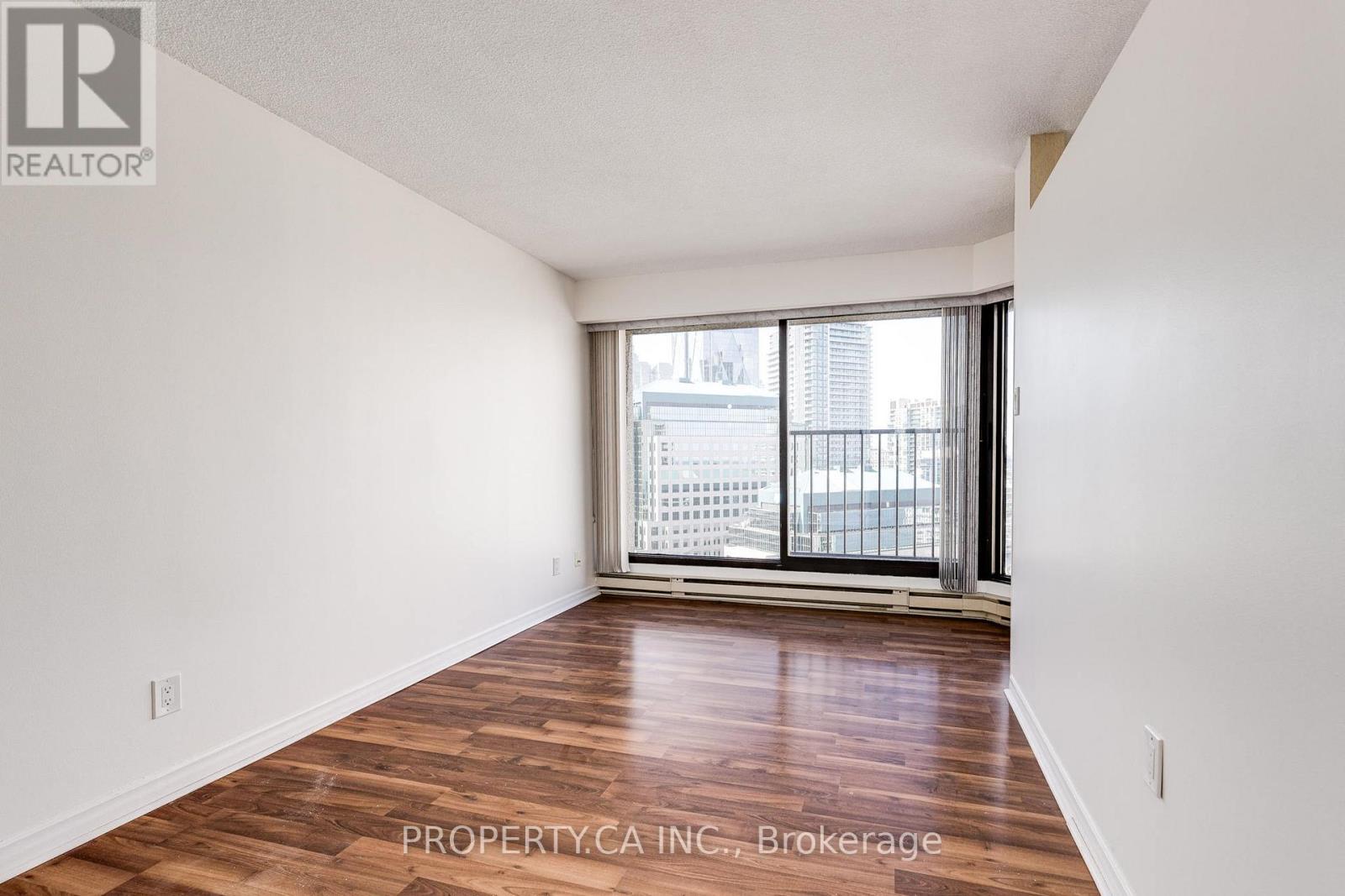 3209 - 65 Harbour Square, Toronto, Ontario  M5J 2L4 - Photo 13 - C13504598