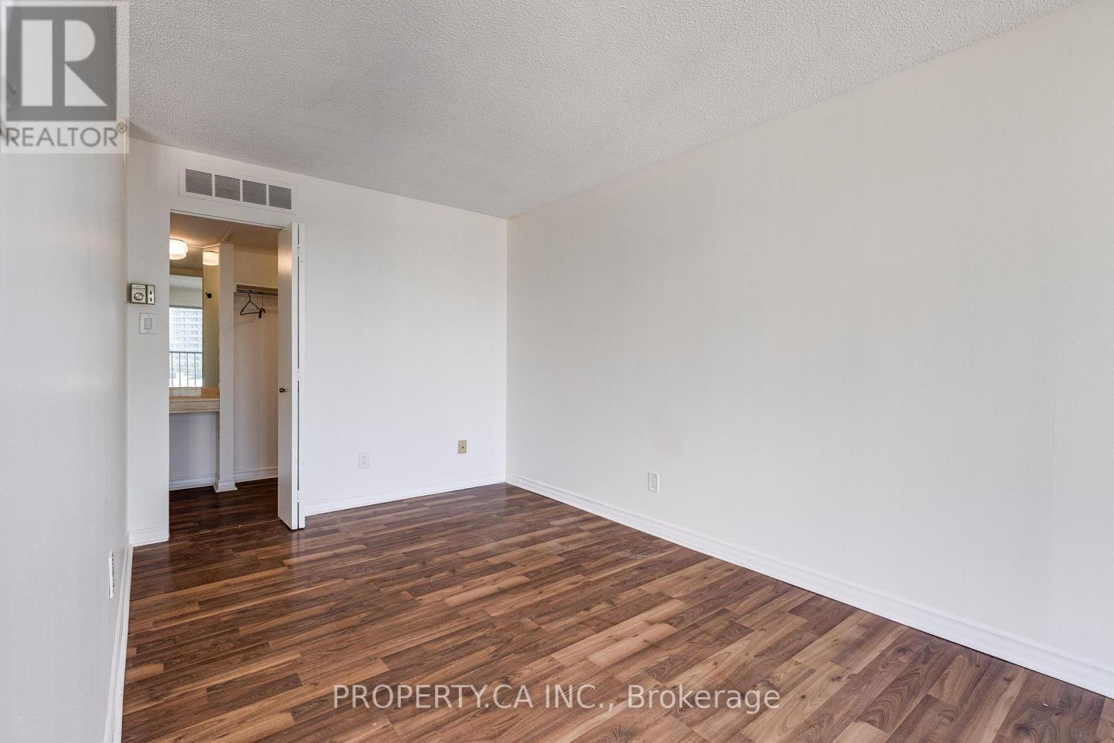 3209 - 65 Harbour Square, Toronto, Ontario  M5J 2L4 - Photo 14 - C13504598
