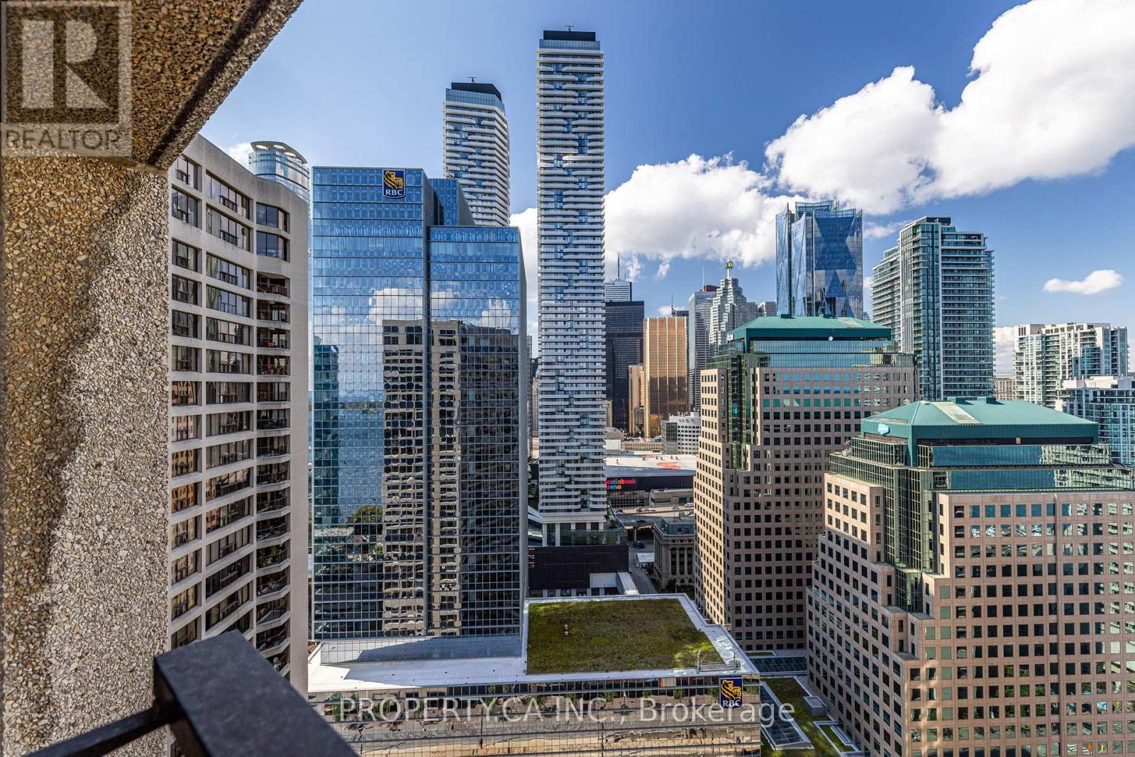 3209 - 65 Harbour Square, Toronto, Ontario  M5J 2L4 - Photo 16 - C13504598
