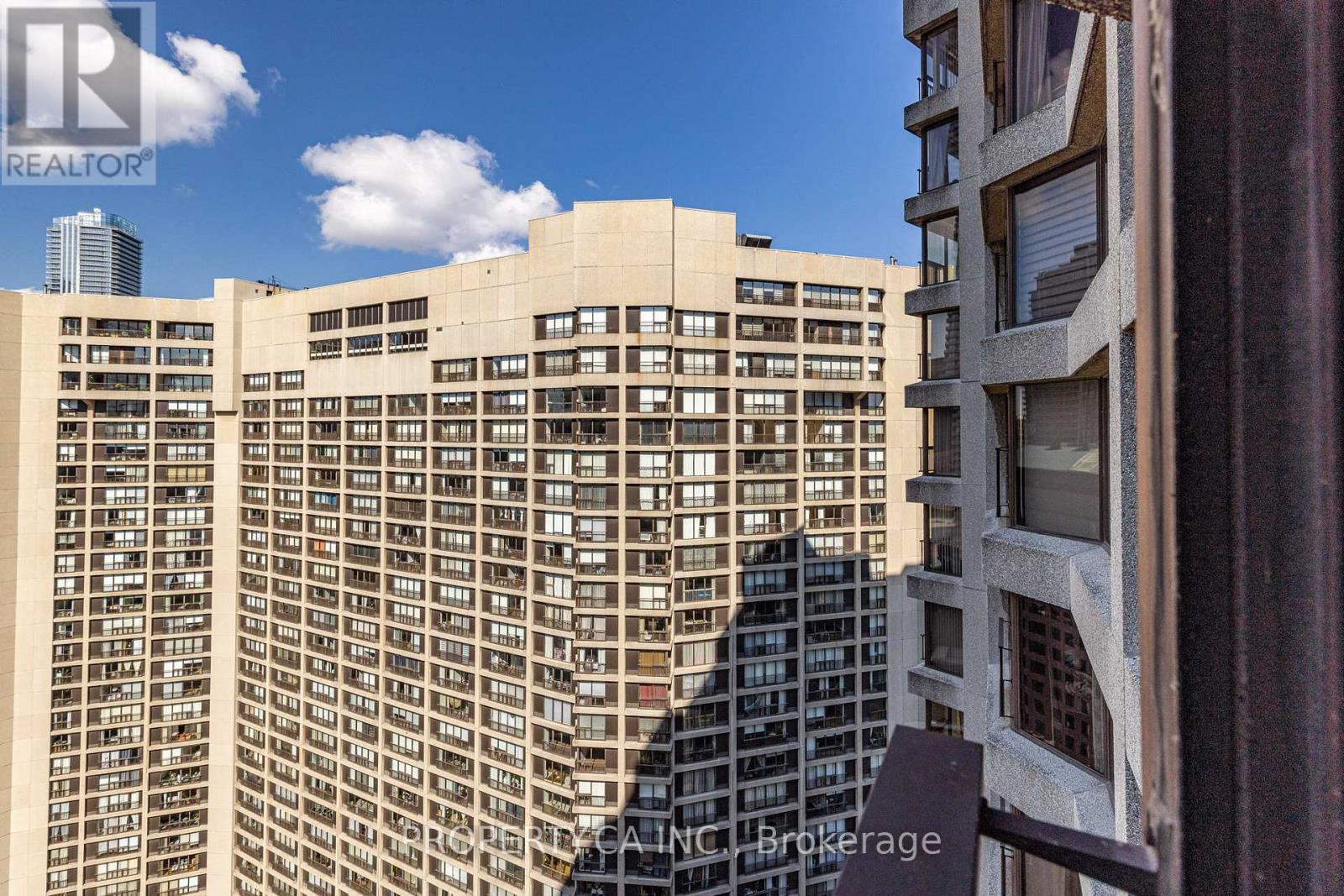 3209 - 65 Harbour Square, Toronto, Ontario  M5J 2L4 - Photo 17 - C13504598