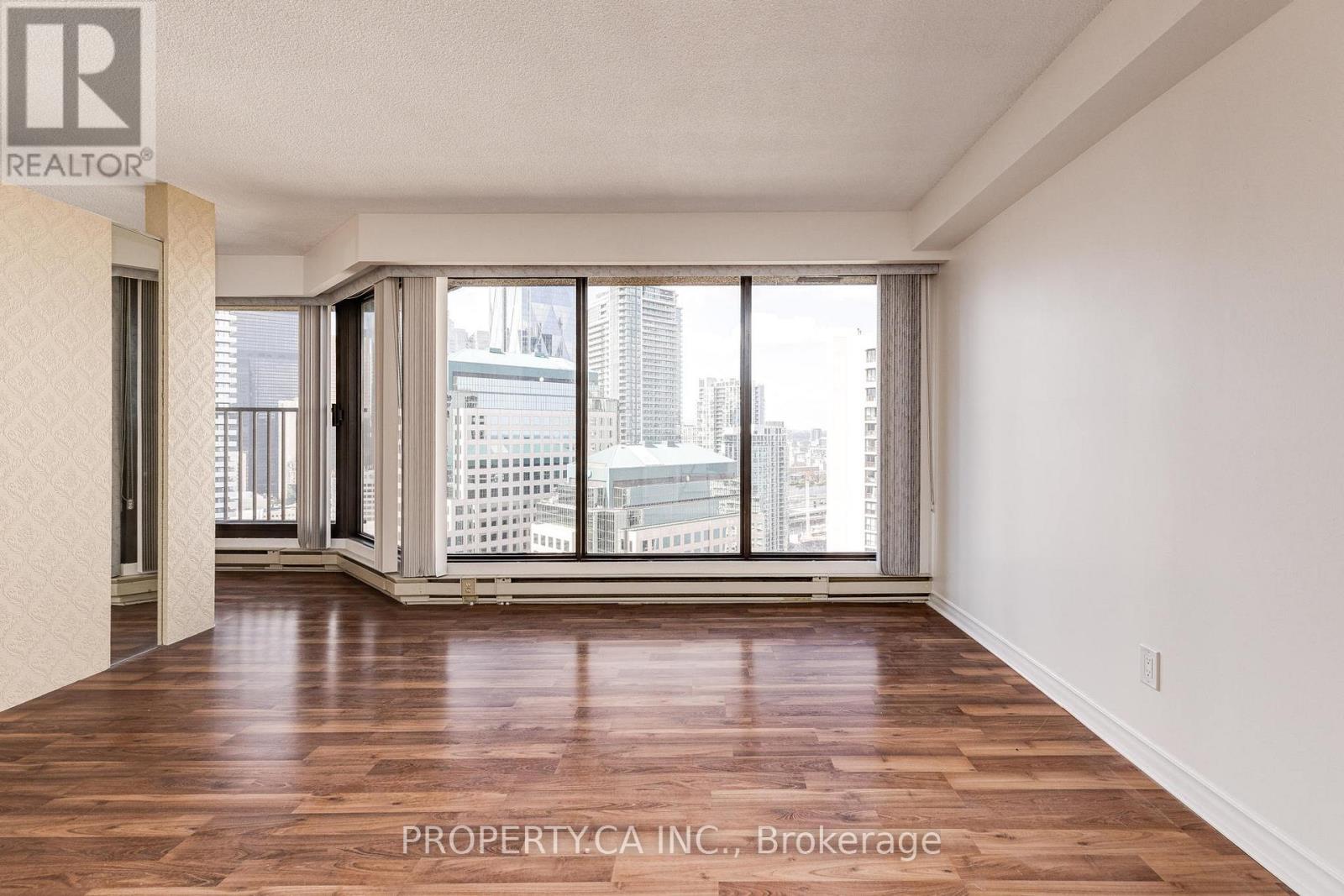 3209 - 65 Harbour Square, Toronto, Ontario  M5J 2L4 - Photo 6 - C13504598