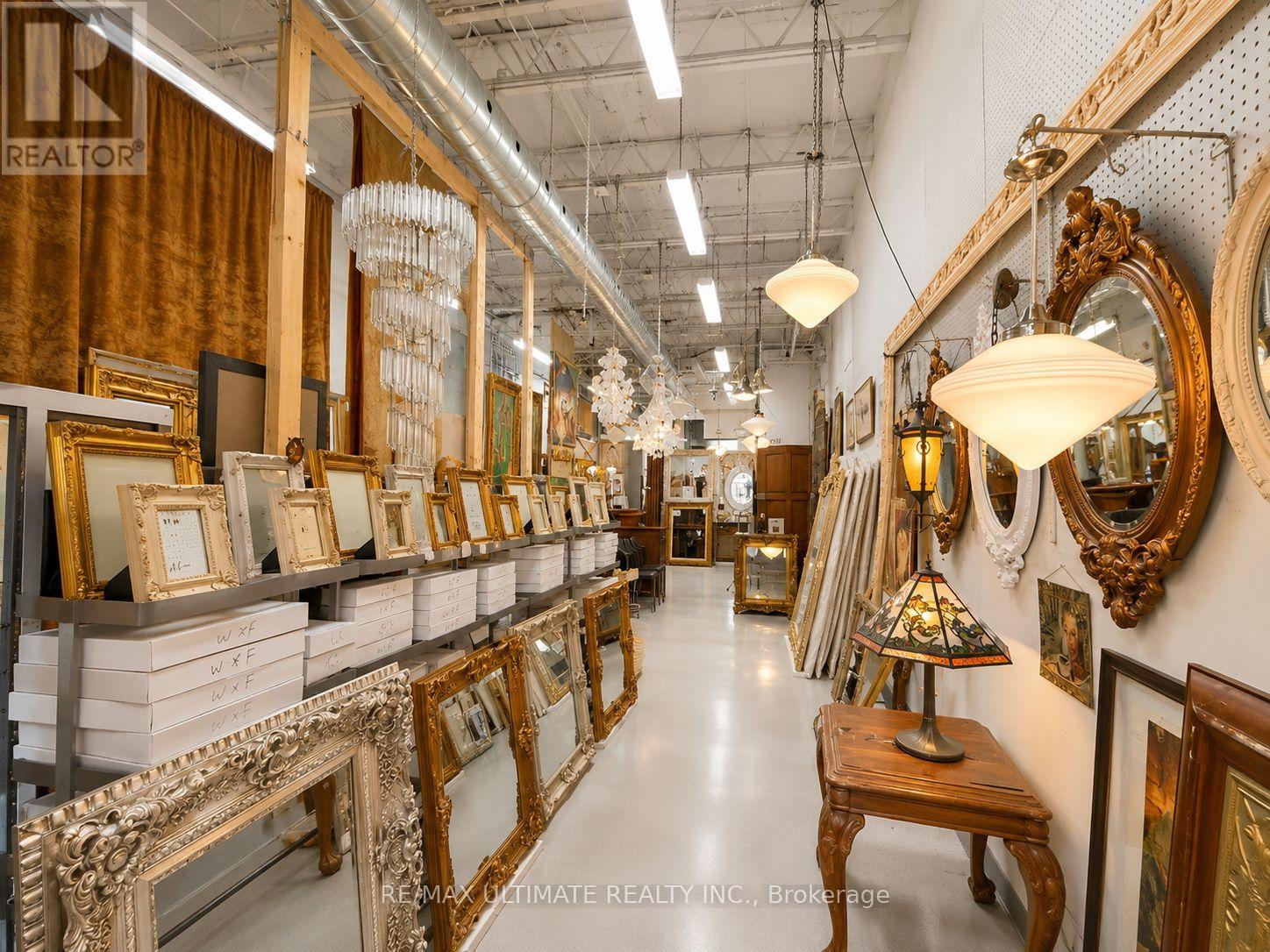 Main - 635 Queen Street W, Toronto, Ontario M5V 2B7 - Photo 5 - C13504790